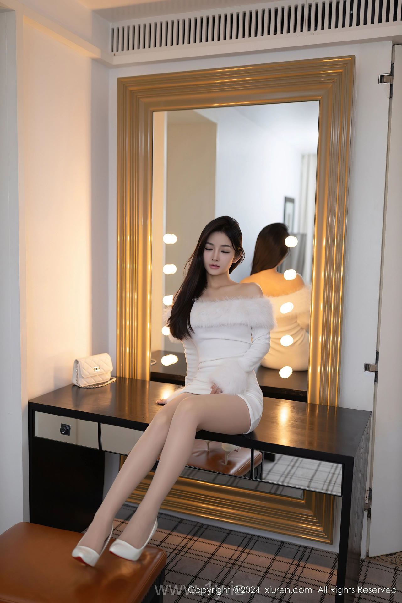 XIUREN(秀人网) No.8546 Pretty & Enigmatic Chinese Belle 谭小灵