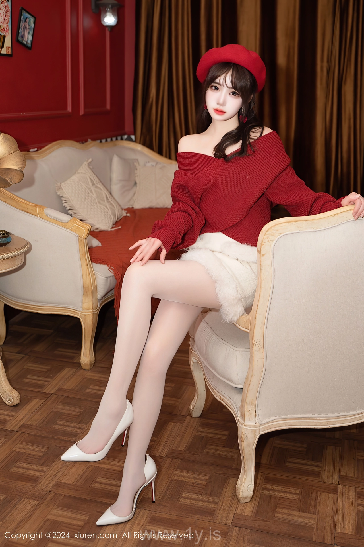 XIUREN(秀人网) No.8551 Stylish & Enchanting Chinese Vixen 林月月