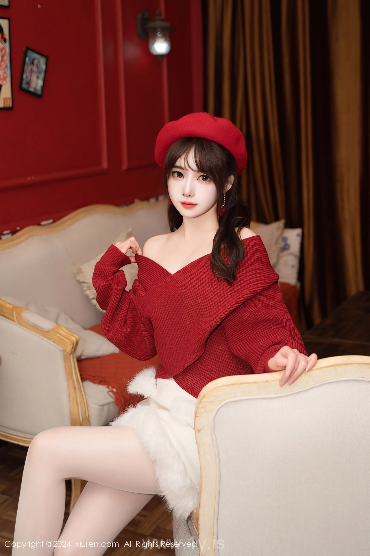 XIUREN(秀人网) No.8551 Stylish & Enchanting Chinese Vixen 林月月