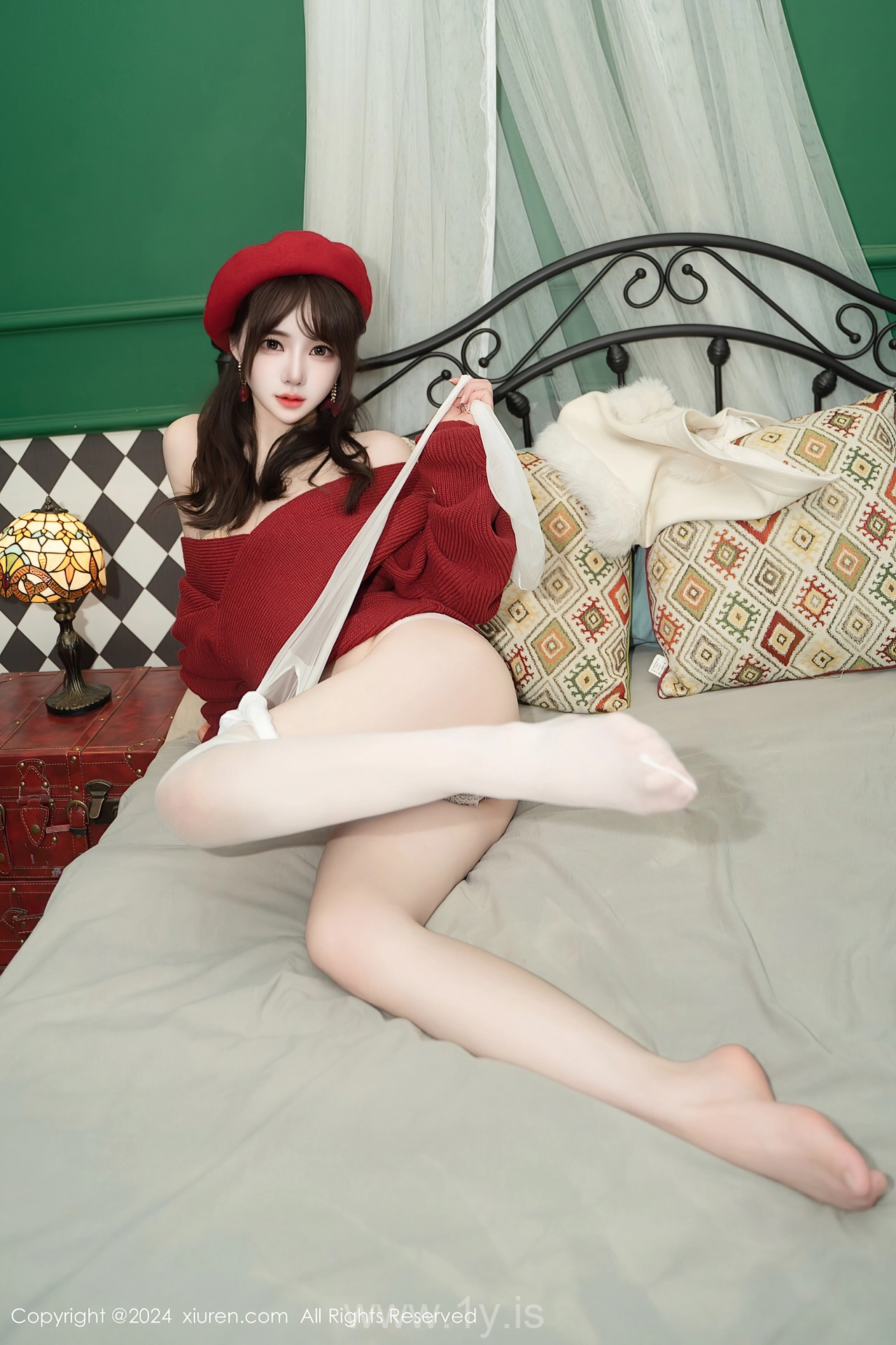 XIUREN(秀人网) No.8551 Stylish & Enchanting Chinese Vixen 林月月