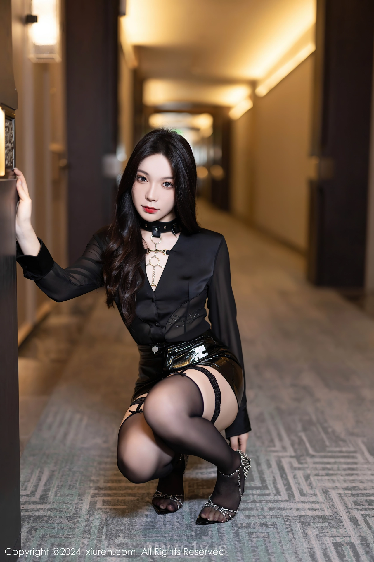 XIUREN(秀人网) No.8554 Captivating & Radiant Chinese Vixen 徐莉芝Booty