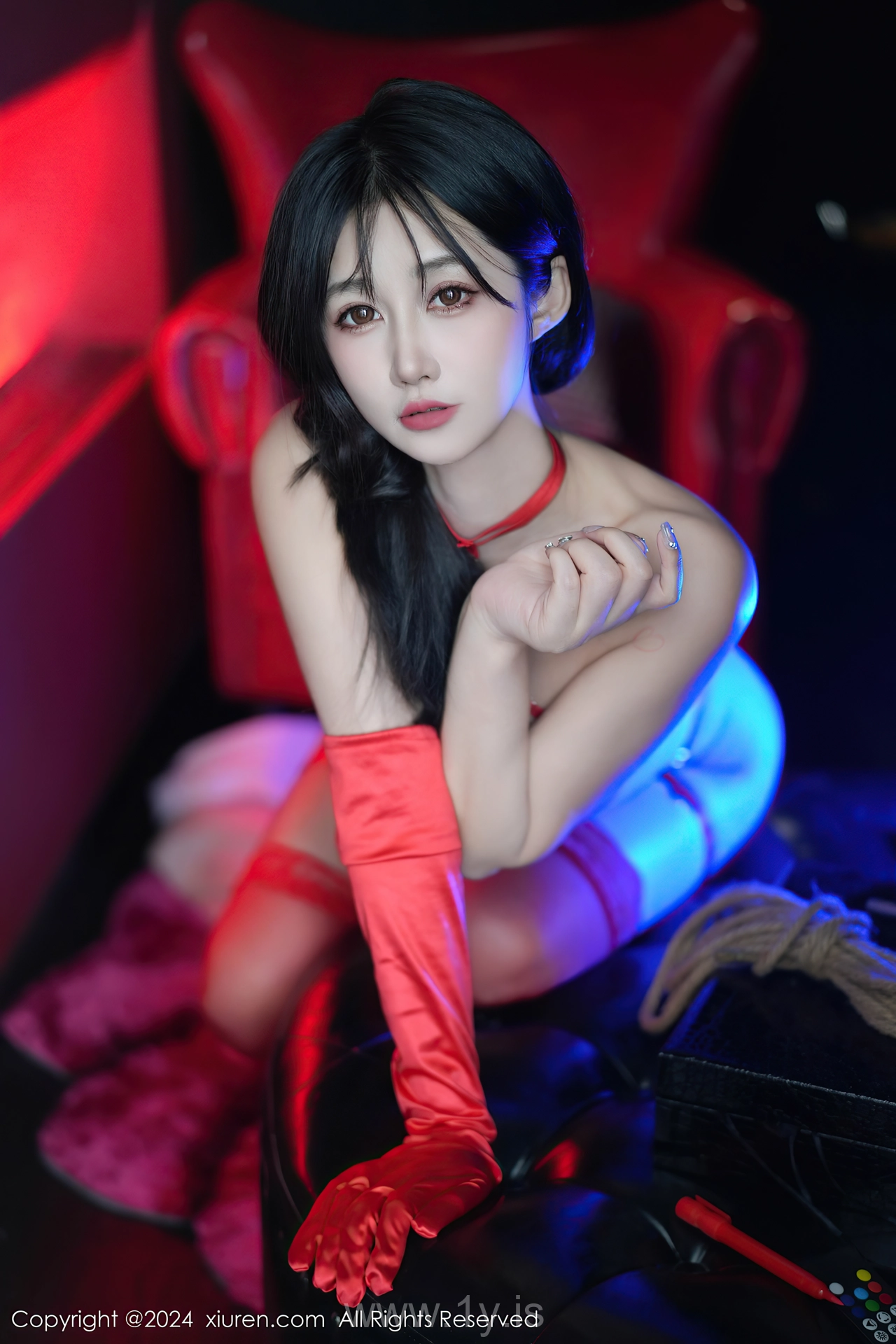 XIUREN(秀人网) No.8555 Lovely & Glamorous Asian Homebody Girl laura阿姣