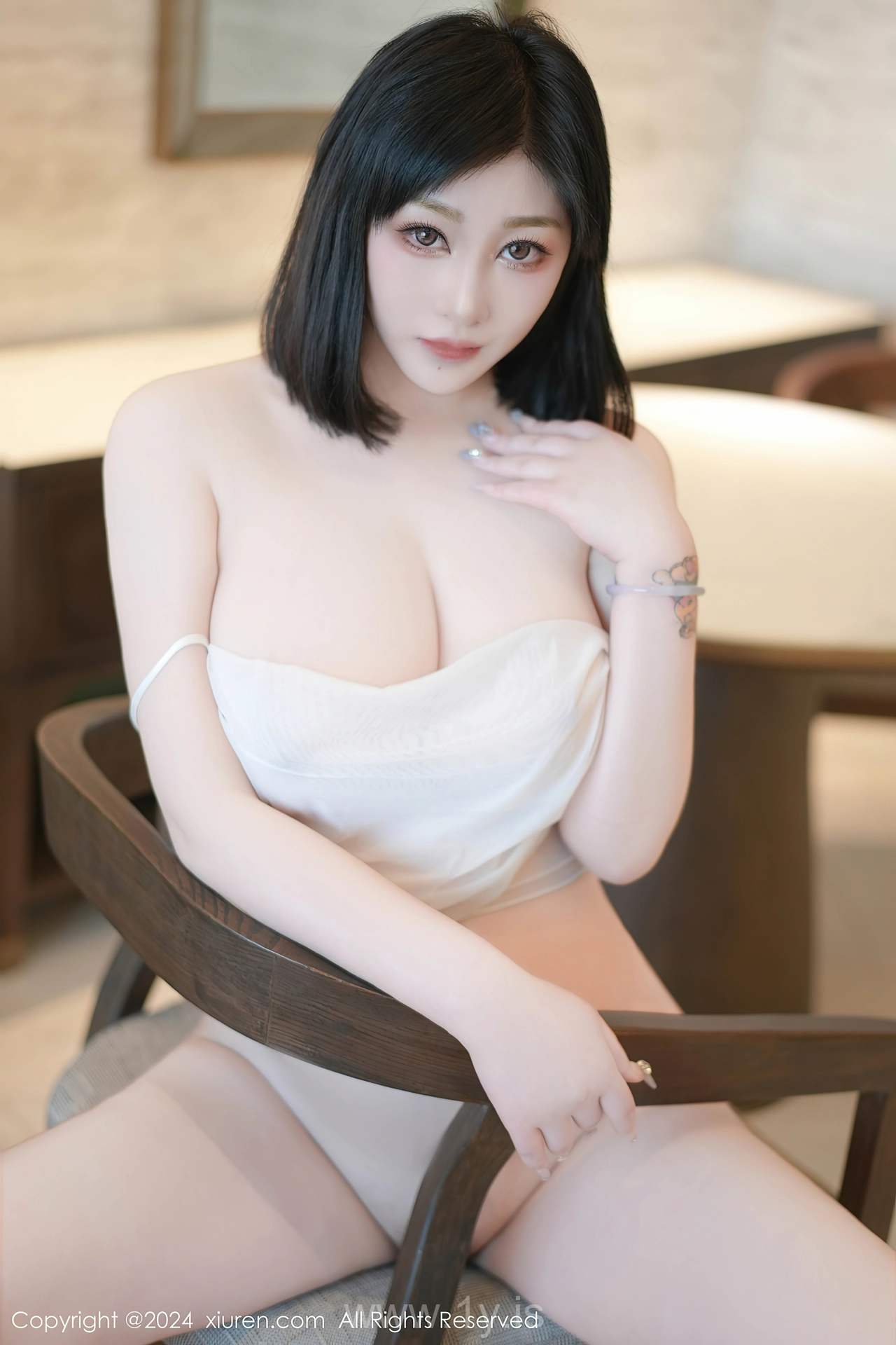 XIUREN(秀人网) No.8558 Radiant & Perfect Asian Fox 妲己_Toxic