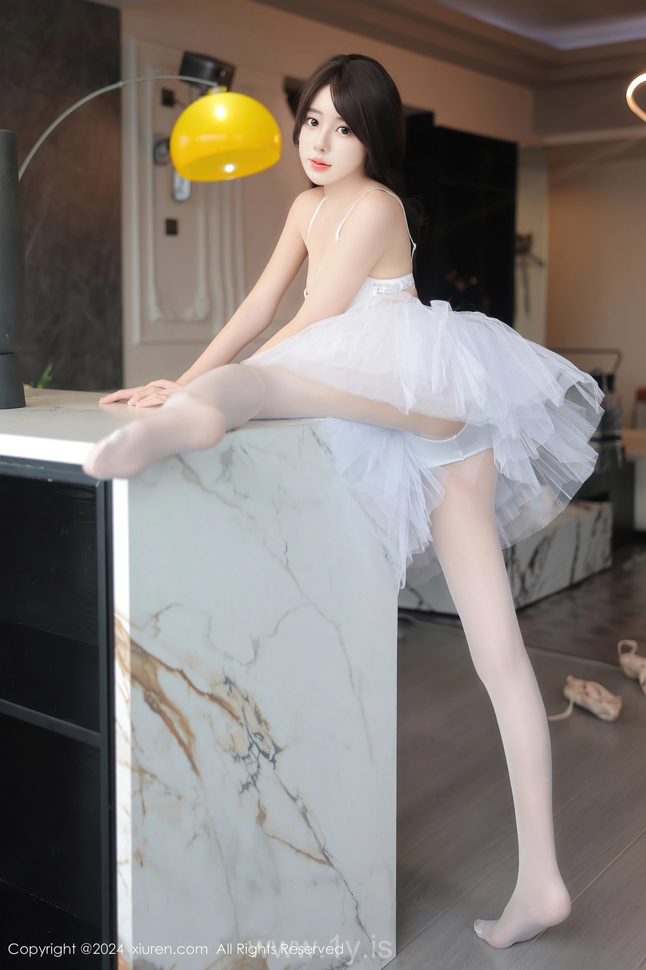 XIUREN(秀人网) No.8564 Seductive & Luminous Asian Sweetie 桃妖夭