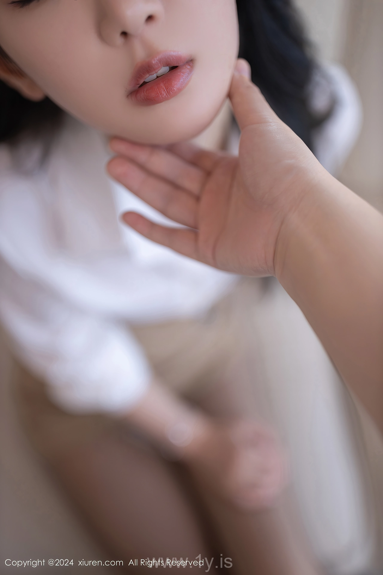 XIUREN(秀人网) No.8571 Alluring & Fashionable Chinese Goddess 唐安琪