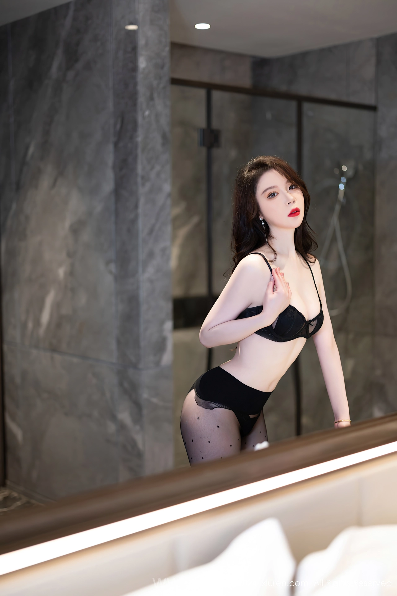 XIUREN(秀人网) No.8583 Quiet & Slim Chinese Temptress 梦心玥