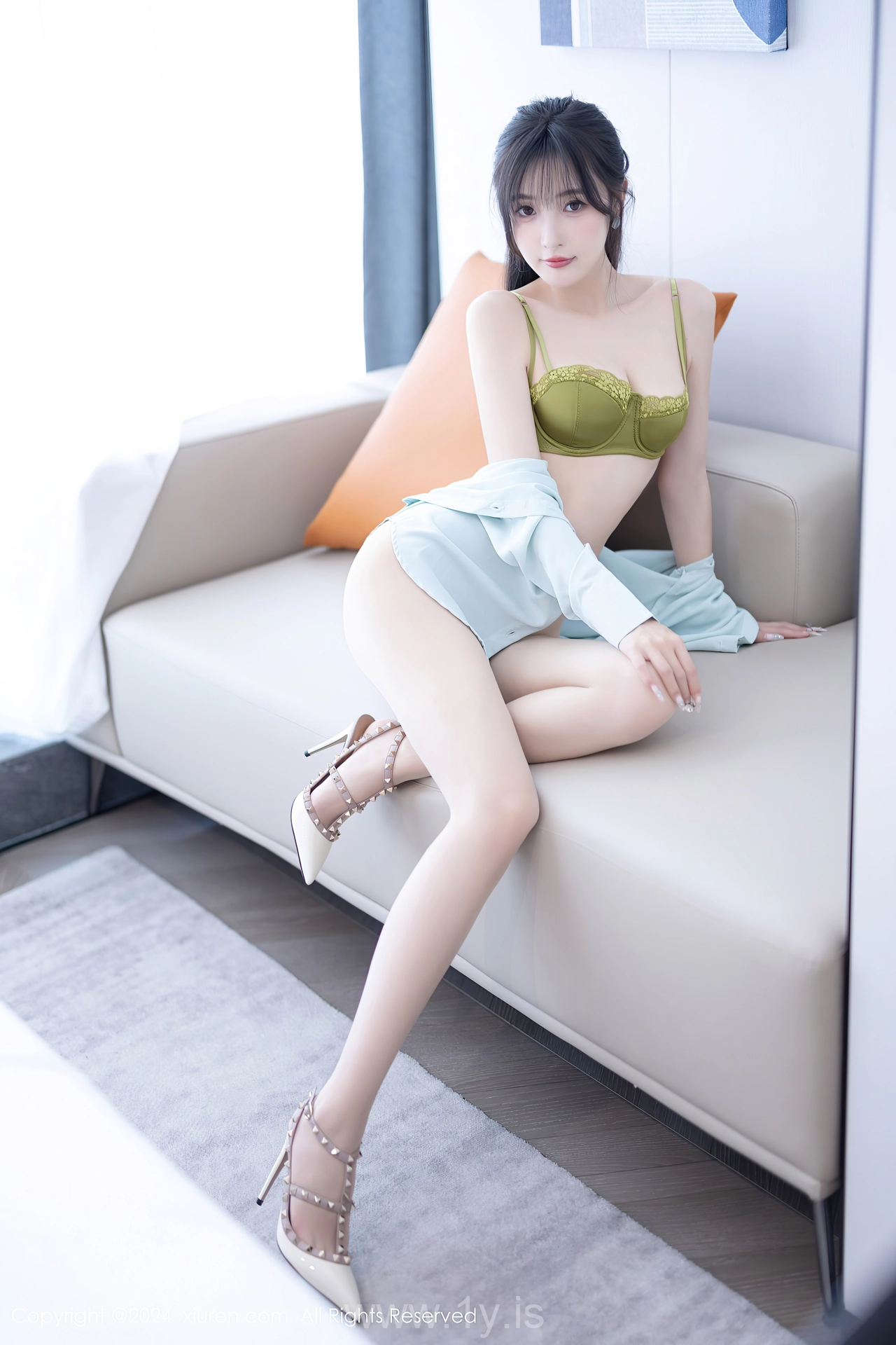 XIUREN(秀人网) No.8589 Enchanting & Luminous Chinese Peri 林星阑