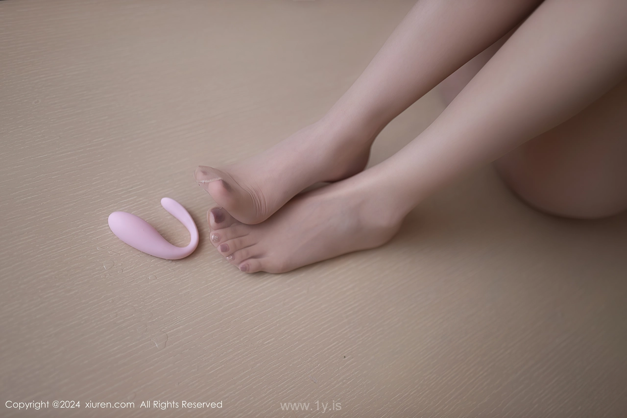 XIUREN(秀人网) No.8597 Well Done Asian Chick 幼幼