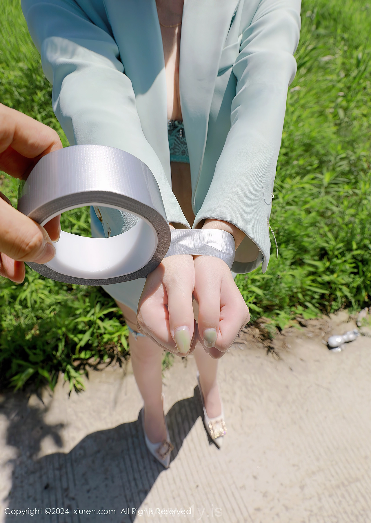 XIUREN(秀人网) No.8601 Charismatic Chinese Starlet 小薯条nienie