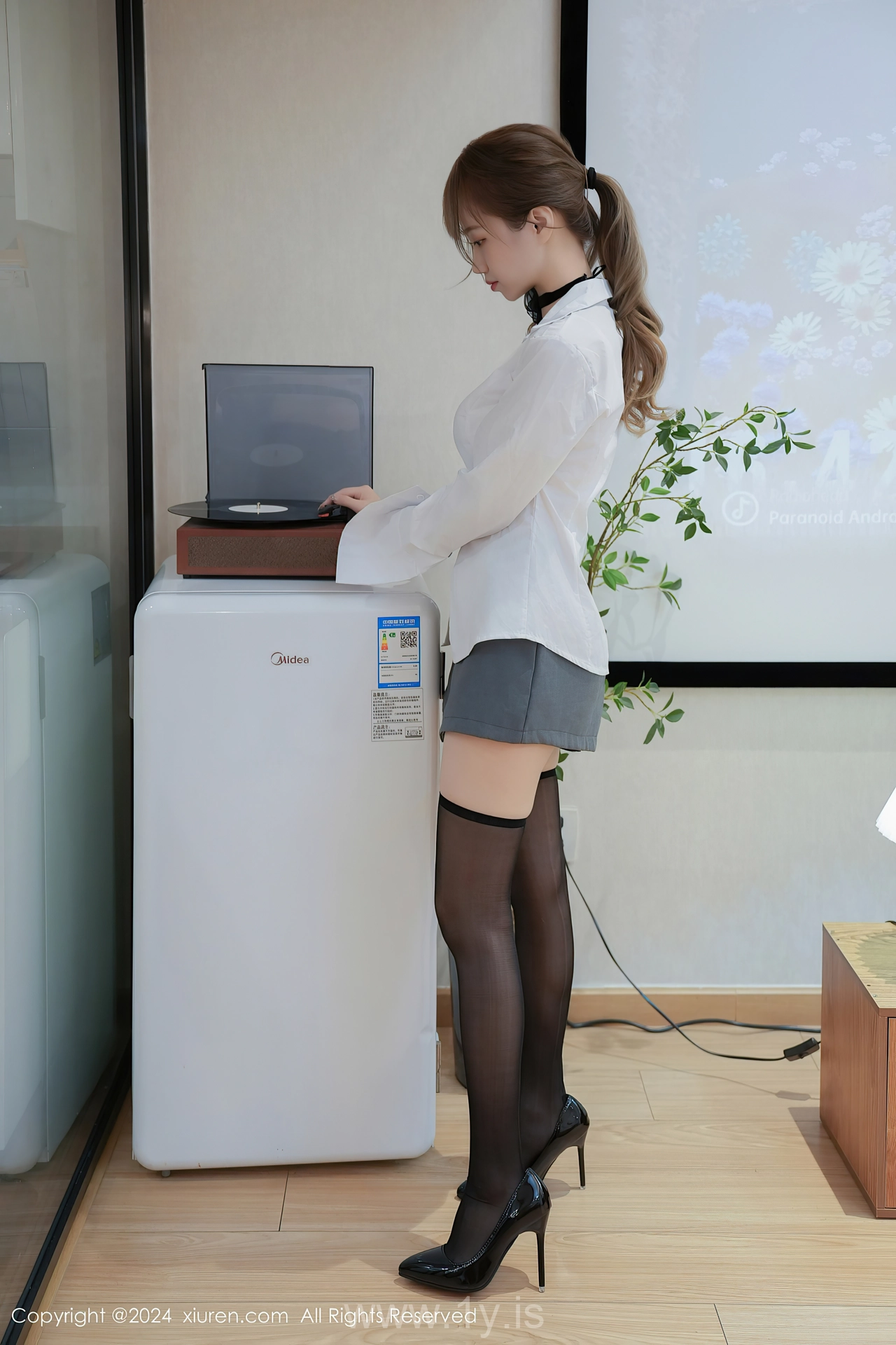 XIUREN(秀人网) No.8609 Attractive & Gorgeous Asian Sweetheart 甜白酱