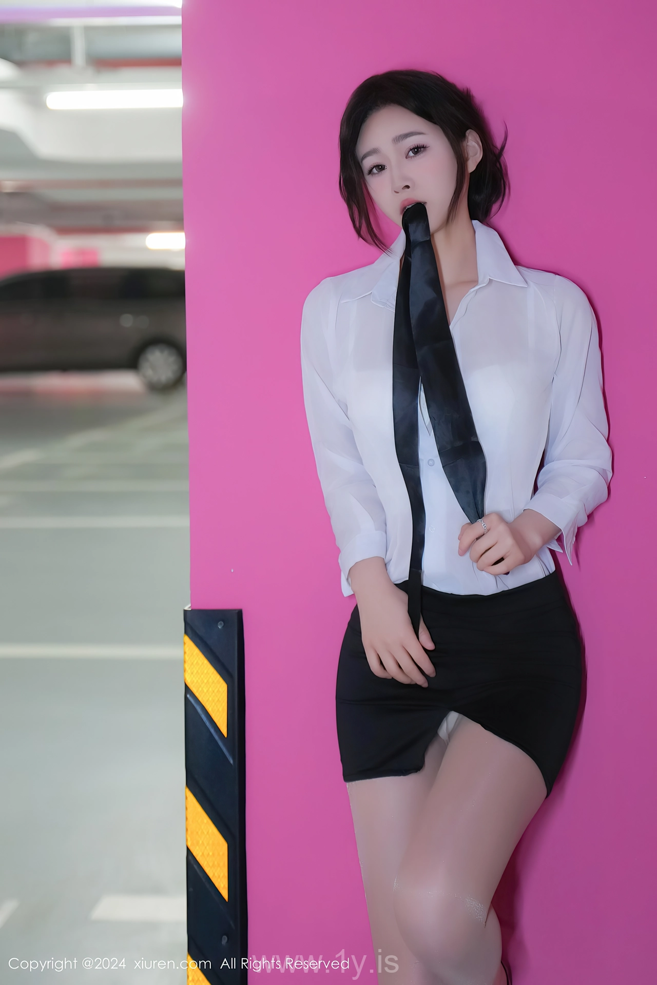 XIUREN(秀人网) No.8613 Attractive Asian Charmer 软糖爱喝奶