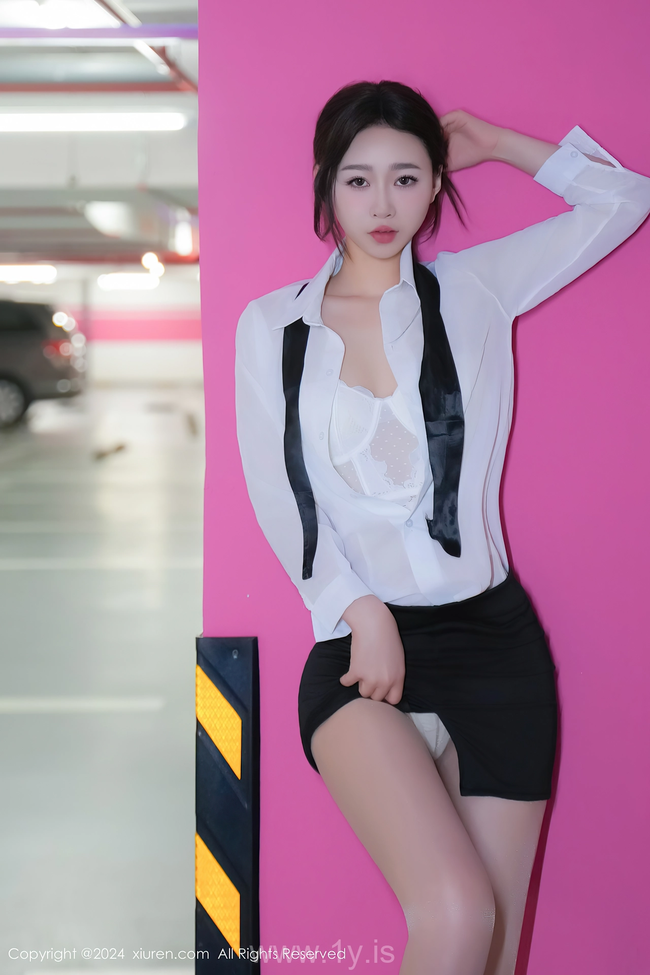 XIUREN(秀人网) No.8613 Attractive Asian Charmer 软糖爱喝奶