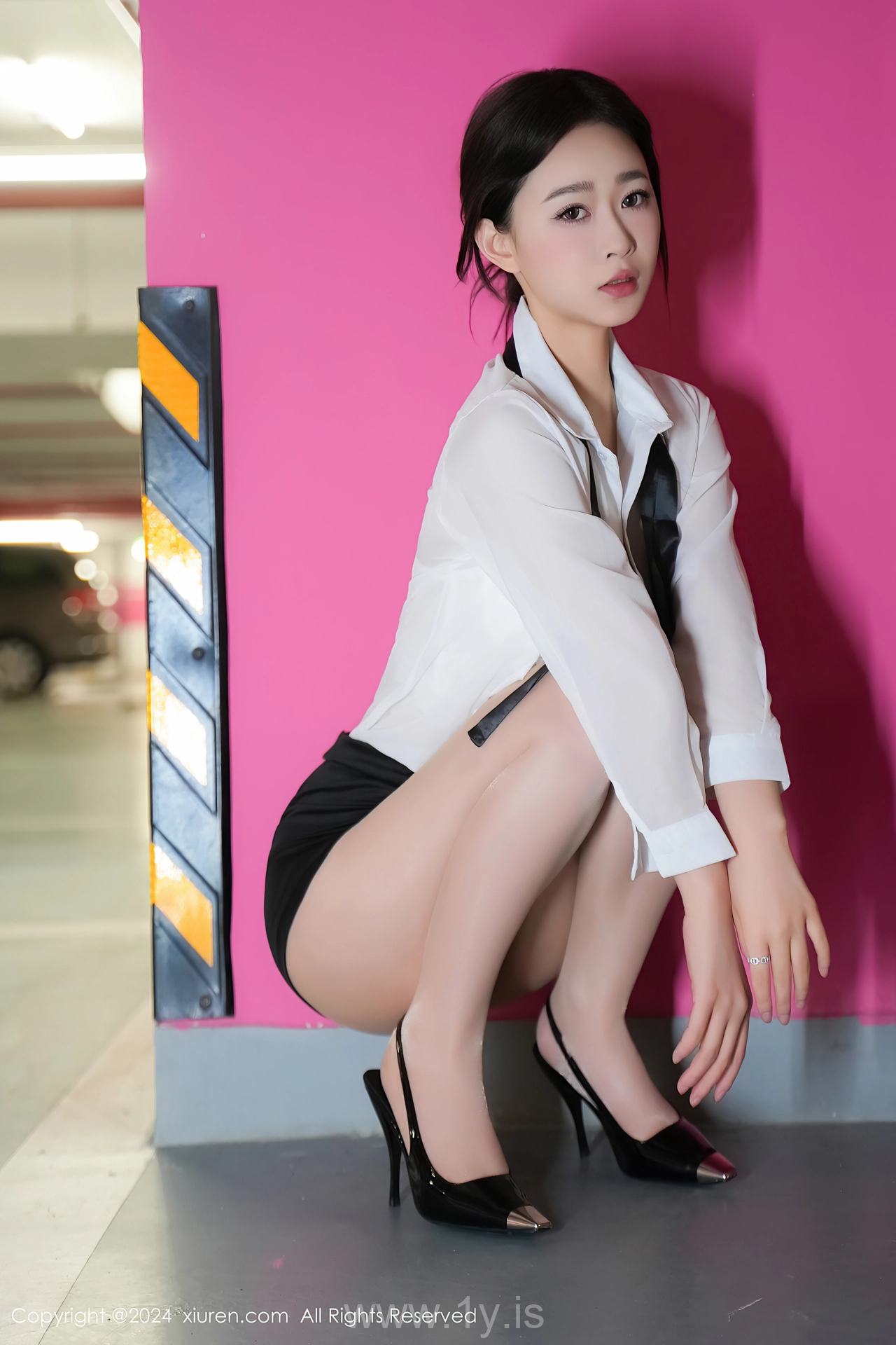 XIUREN(秀人网) No.8613 Attractive Asian Charmer 软糖爱喝奶