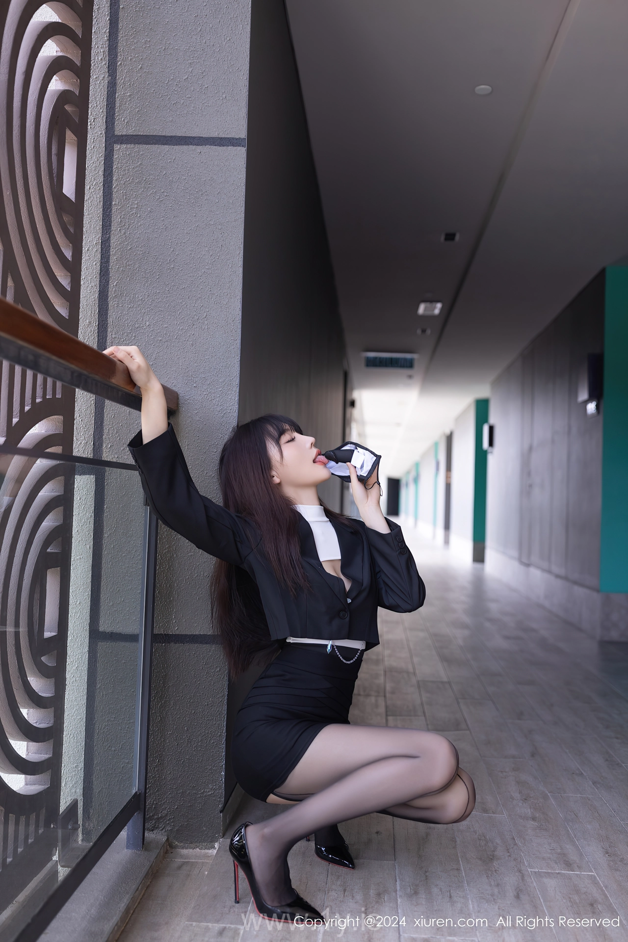 XIUREN(秀人网) No.8627 Radiant & Hot Chinese Jade 陆萱萱