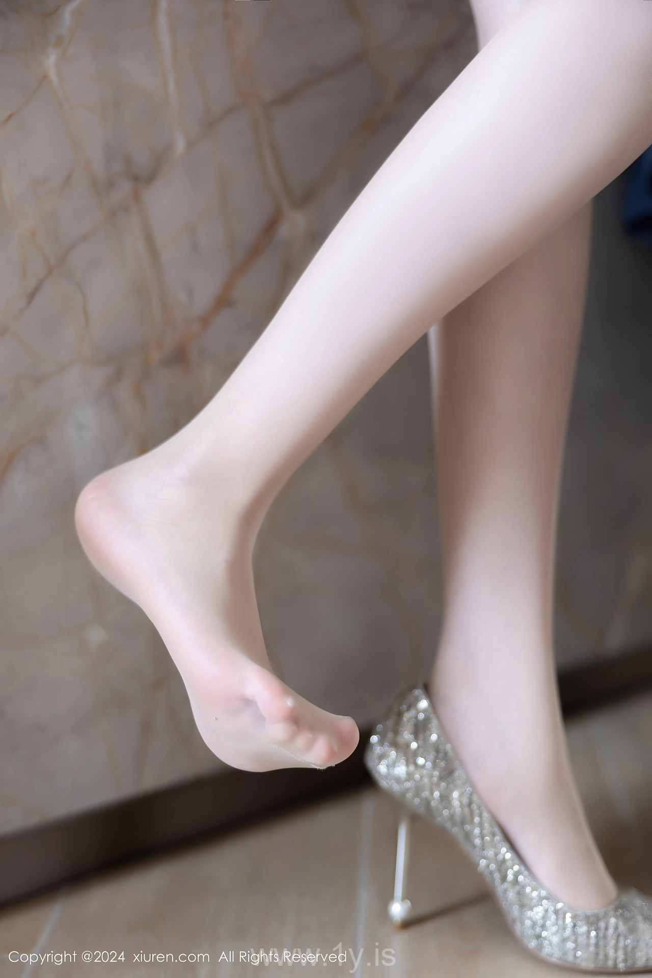 XIUREN(秀人网) No.8629 Cute Asian Women 徐莉芝Booty