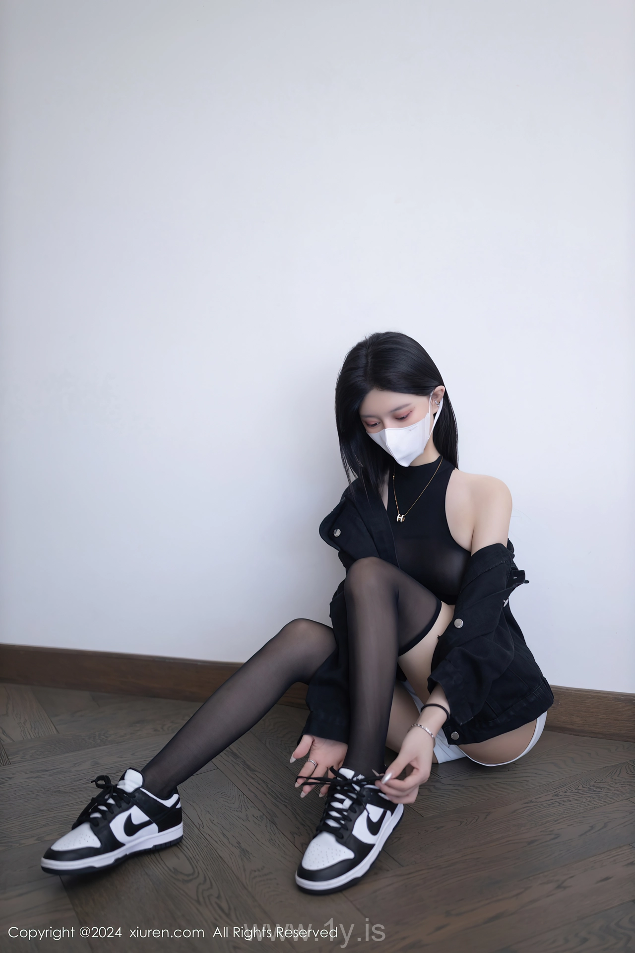 XIUREN(秀人网) No.8636 Captivating & Adorable Chinese Model 幼幼