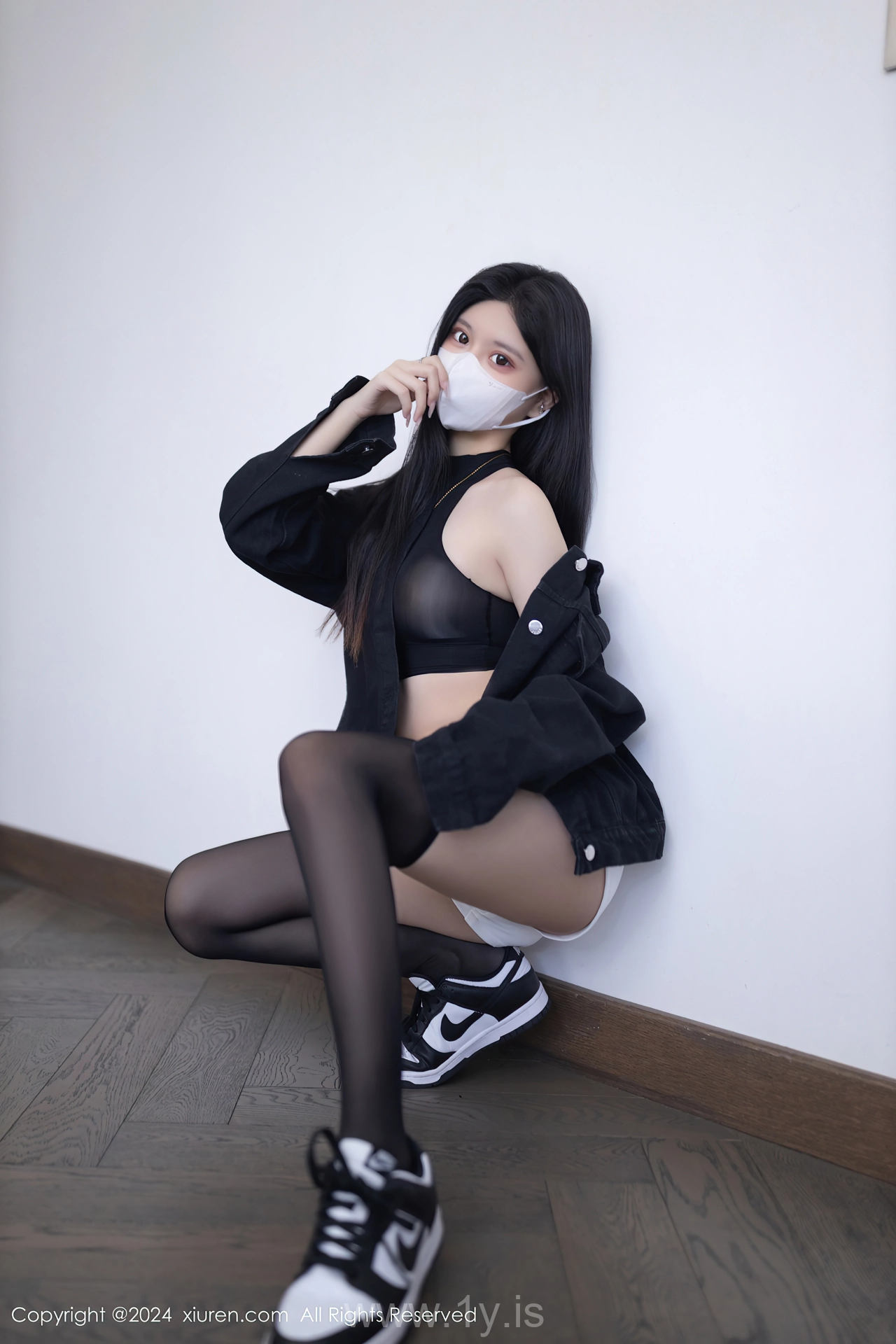 XIUREN(秀人网) No.8636 Captivating & Adorable Chinese Model 幼幼