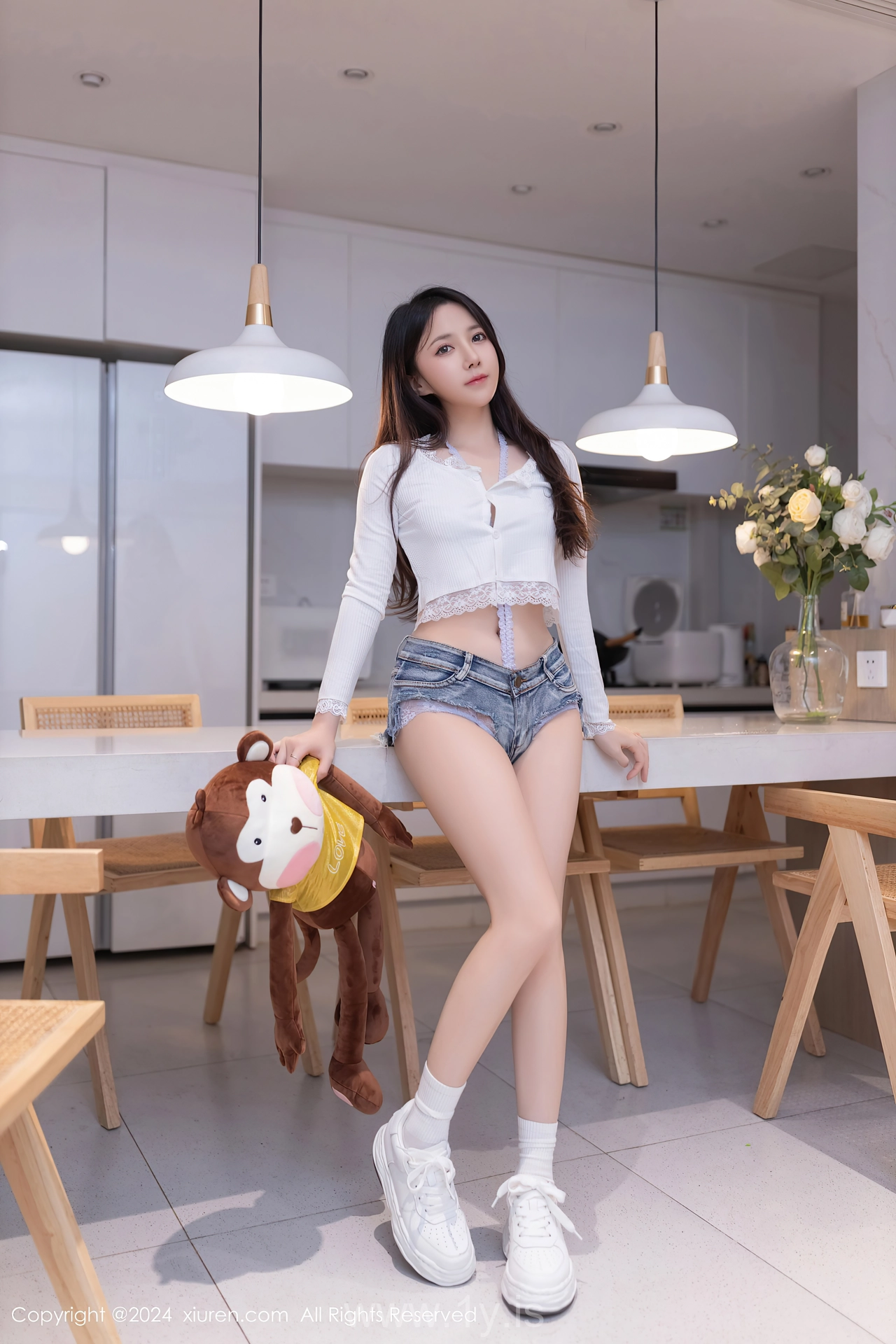 XIUREN(秀人网) No.8639 Delicate & Classy Chinese Diva 鱼子酱Fish