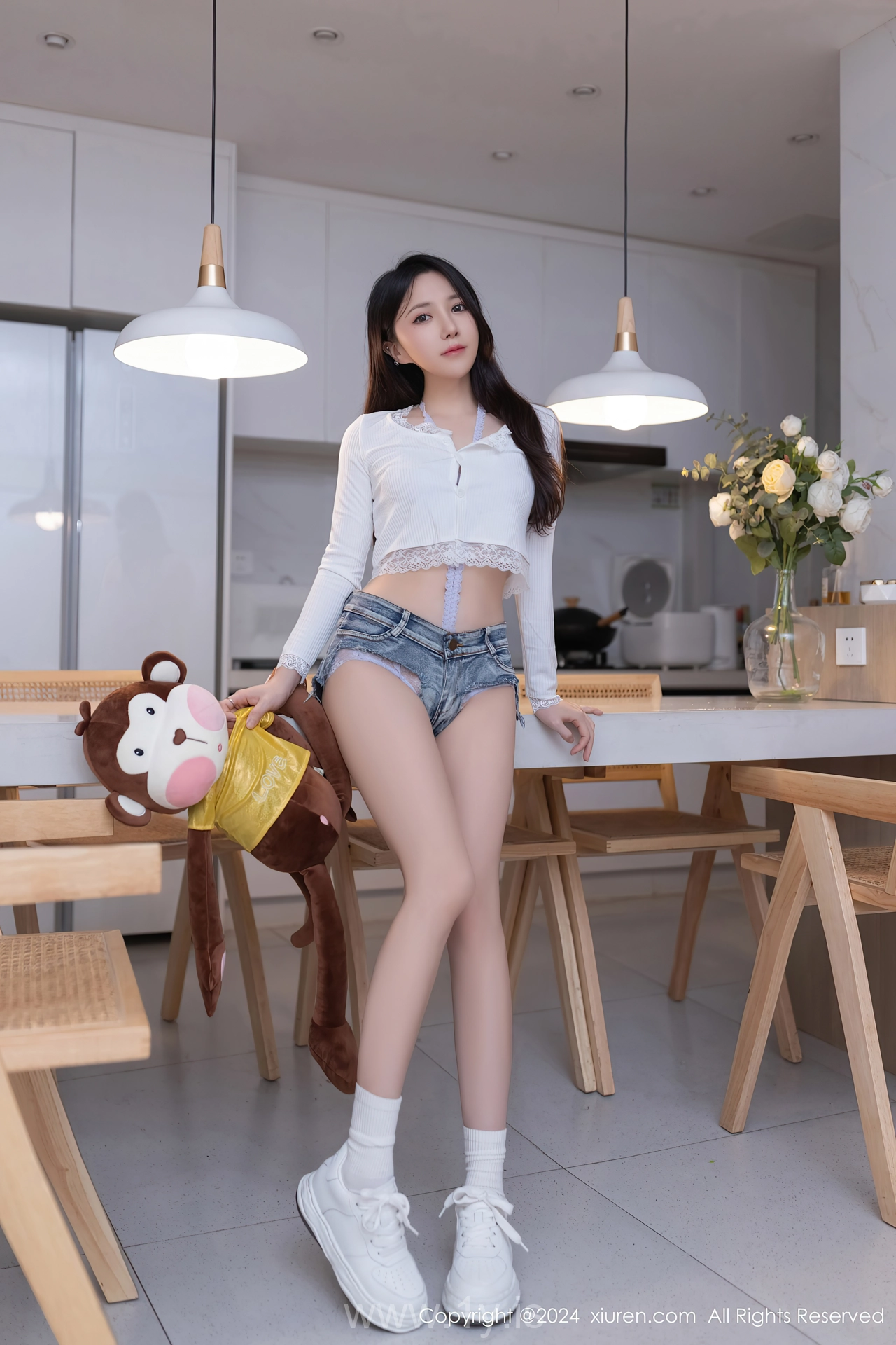 XIUREN(秀人网) No.8639 Delicate & Classy Chinese Diva 鱼子酱Fish