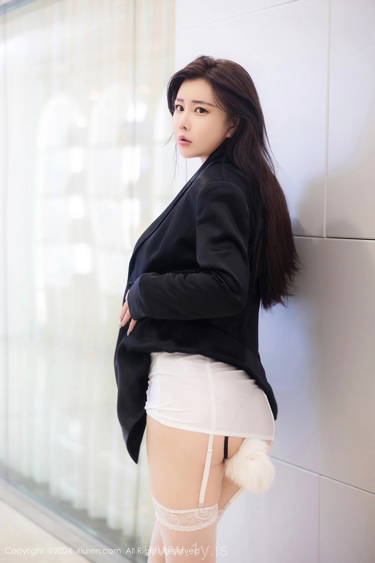 XIUREN(秀人网) No.8642 Perfect & Cute Chinese Vixen 王婉悠Queen