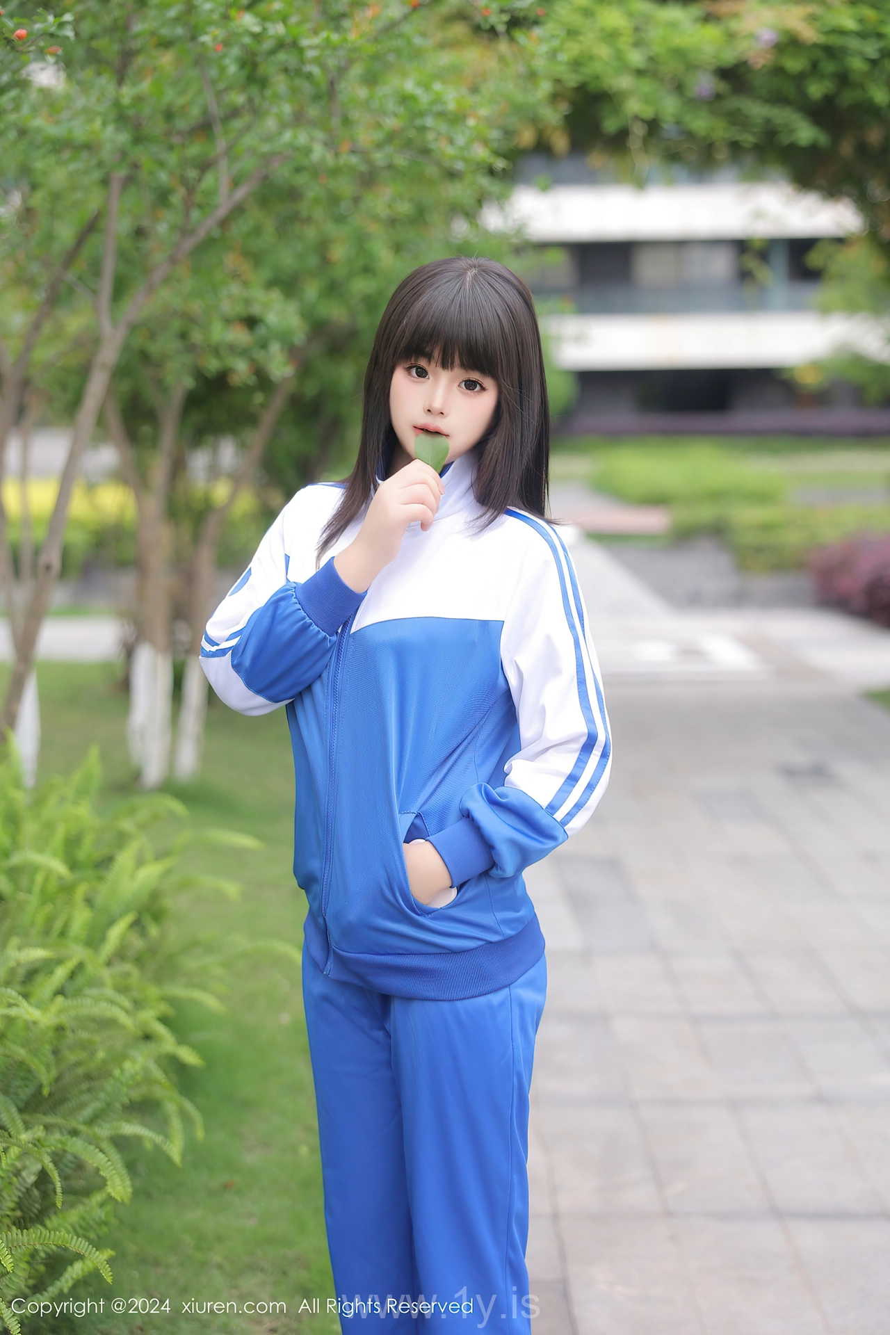 XIUREN(秀人网) No.8648 Dazzling Asian Enchantress 徐若兮