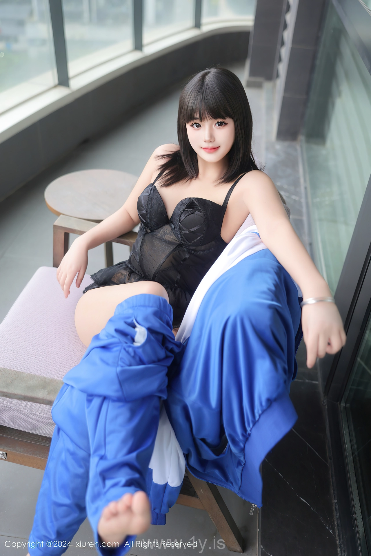 XIUREN(秀人网) No.8648 Dazzling Asian Enchantress 徐若兮