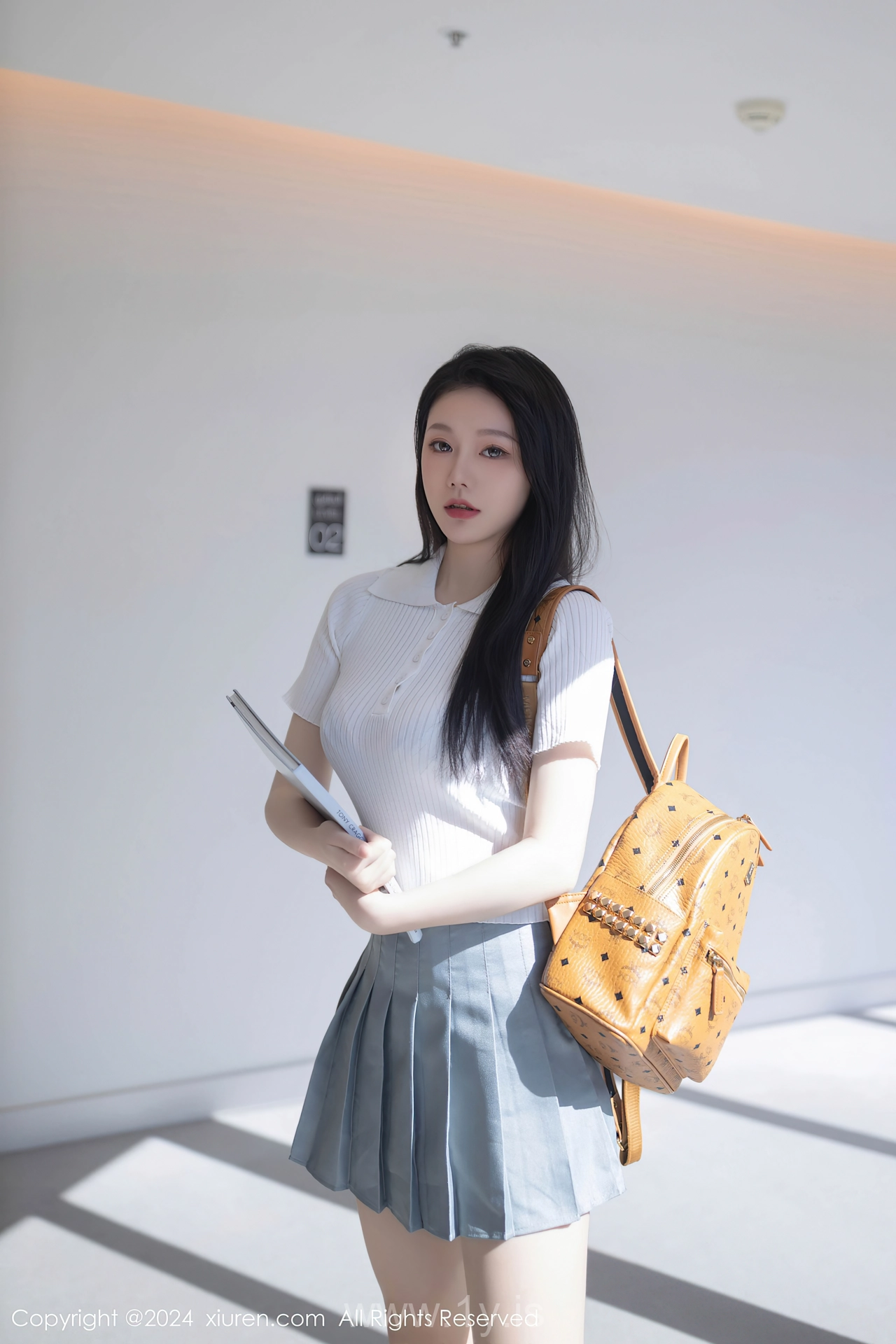 XIUREN(秀人网) No.8649 Exquisite Asian Girl 安然anran