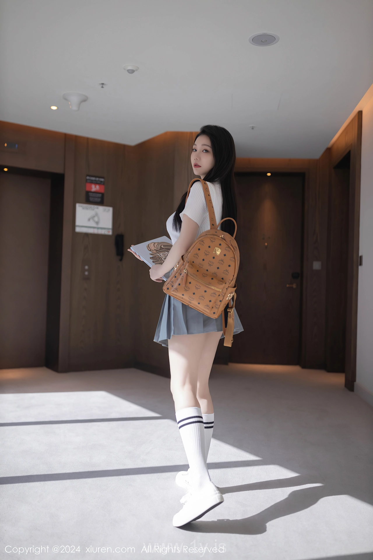 XIUREN(秀人网) No.8649 Exquisite Asian Girl 安然anran