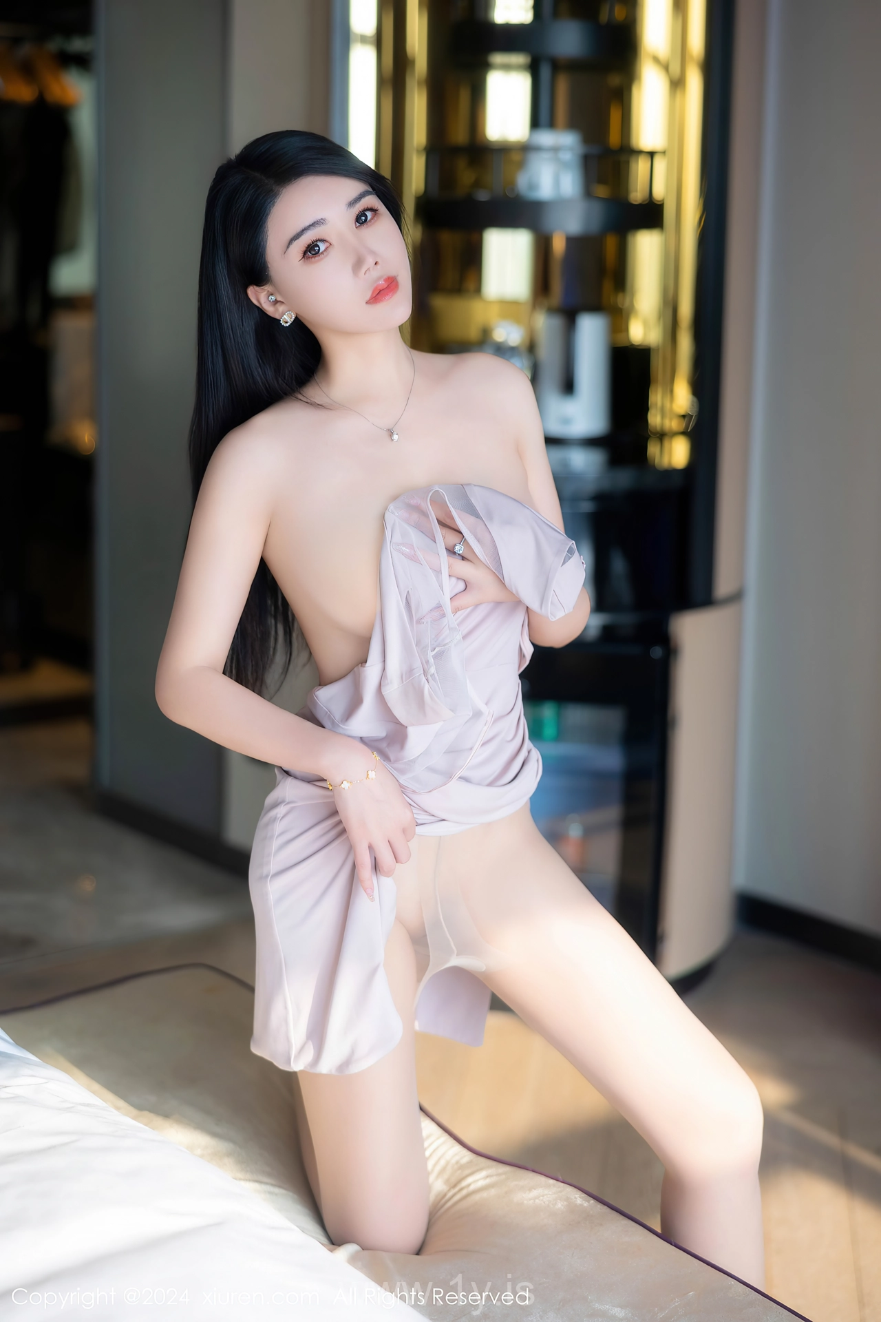 XIUREN(秀人网) No.8655 Extraordinary Chinese Nymph 李若汐