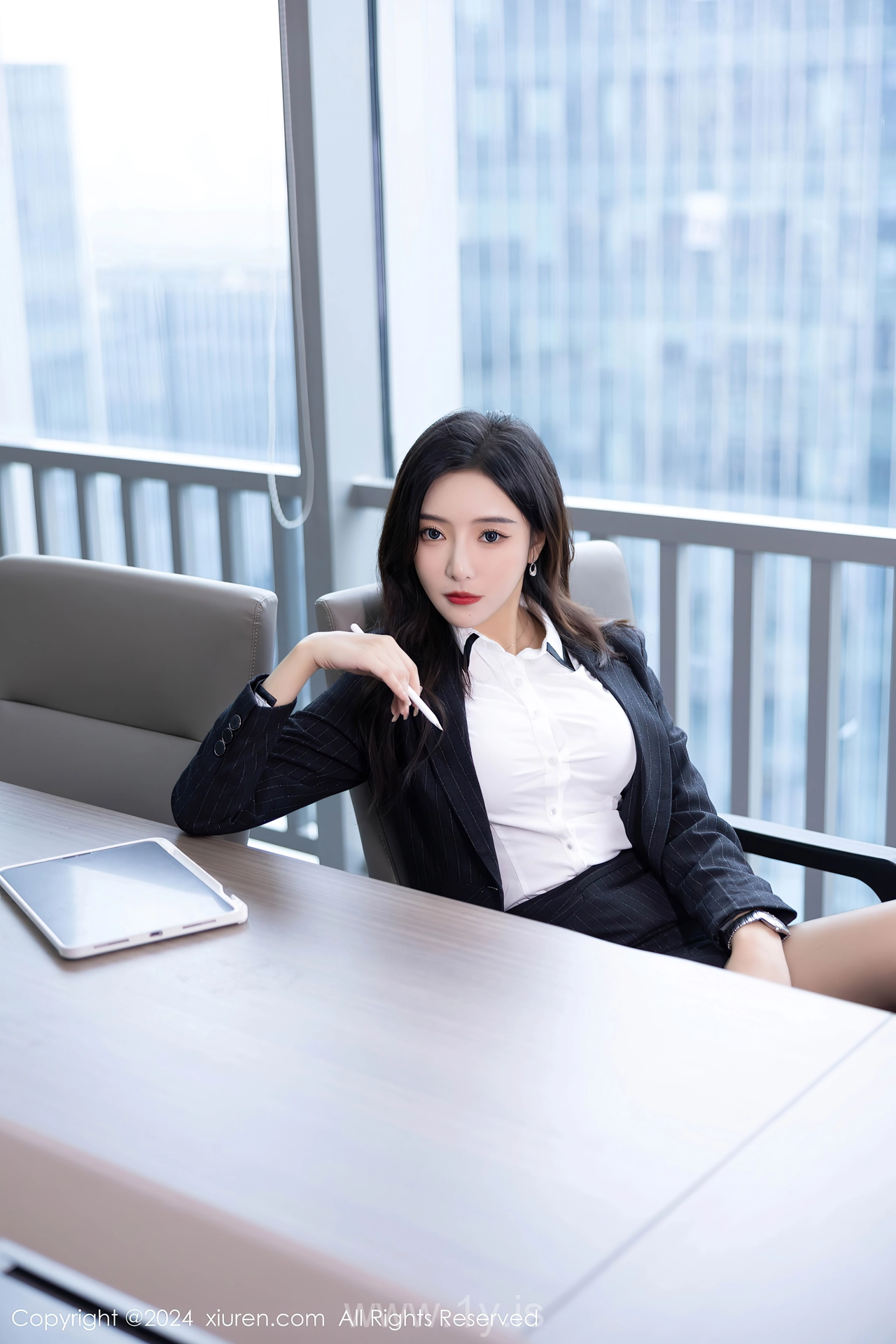 XIUREN(秀人网) No.8656 Pretty Asian Queen 王馨瑶yanni