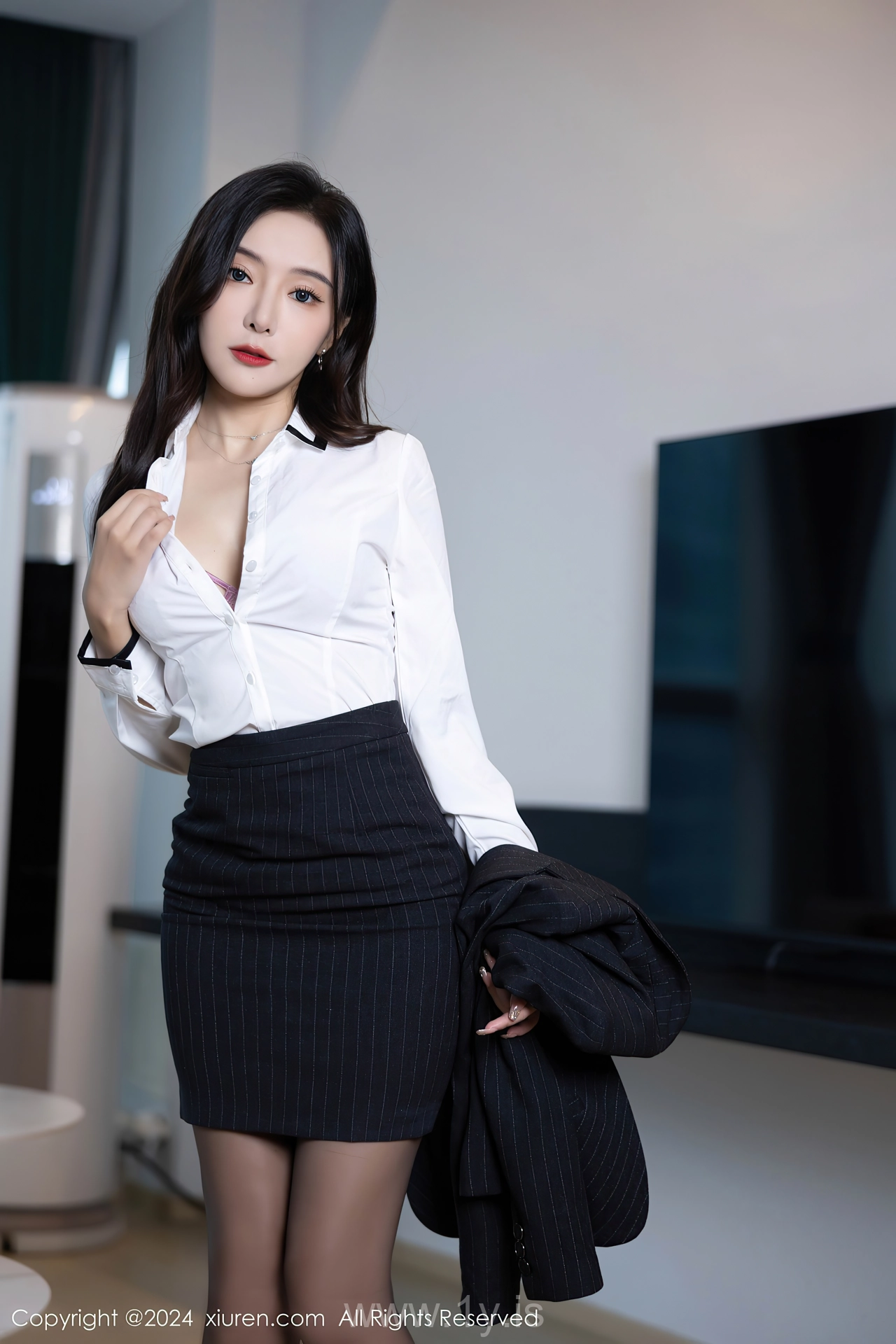 XIUREN(秀人网) No.8656 Pretty Asian Queen 王馨瑶yanni