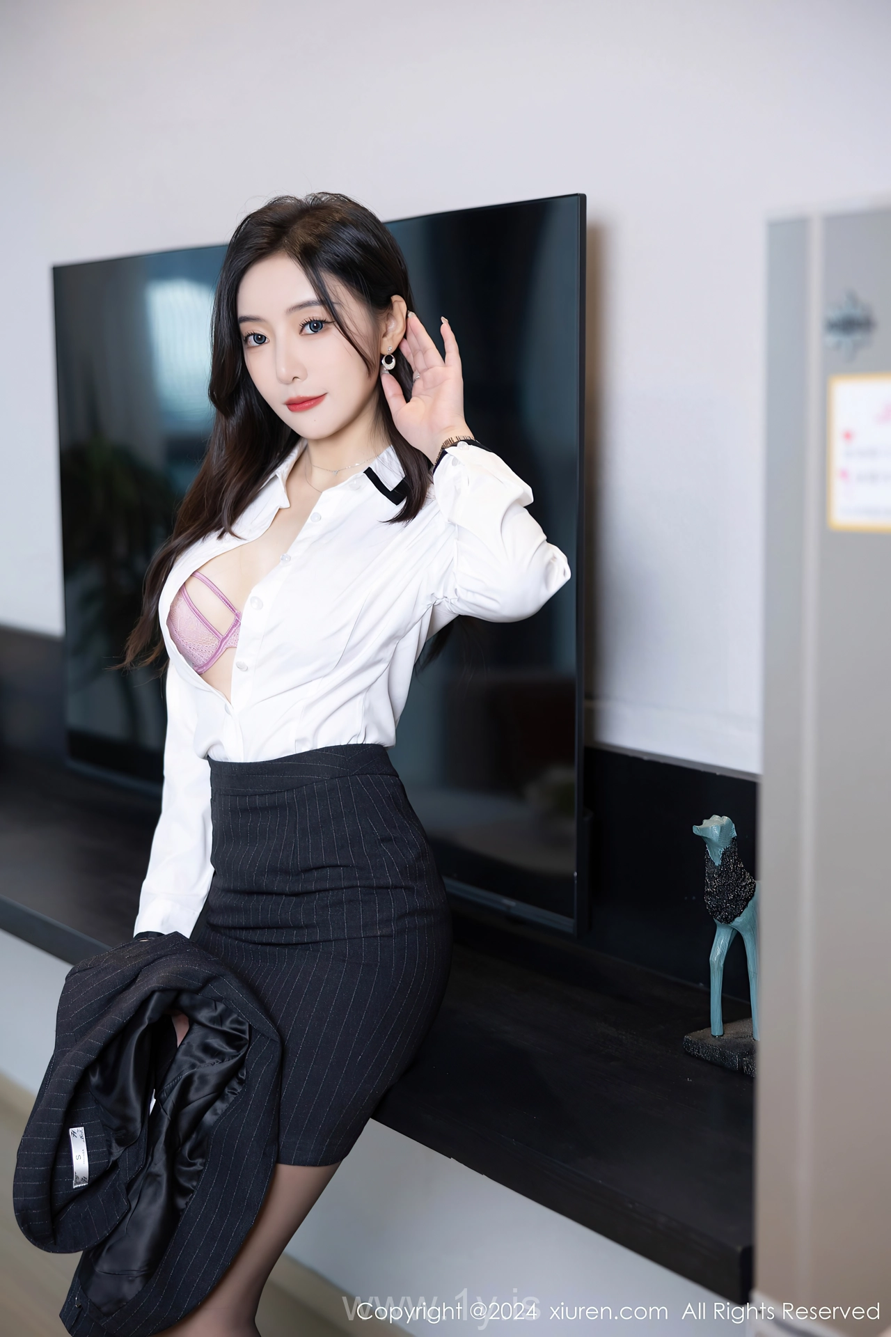 XIUREN(秀人网) No.8656 Pretty Asian Queen 王馨瑶yanni