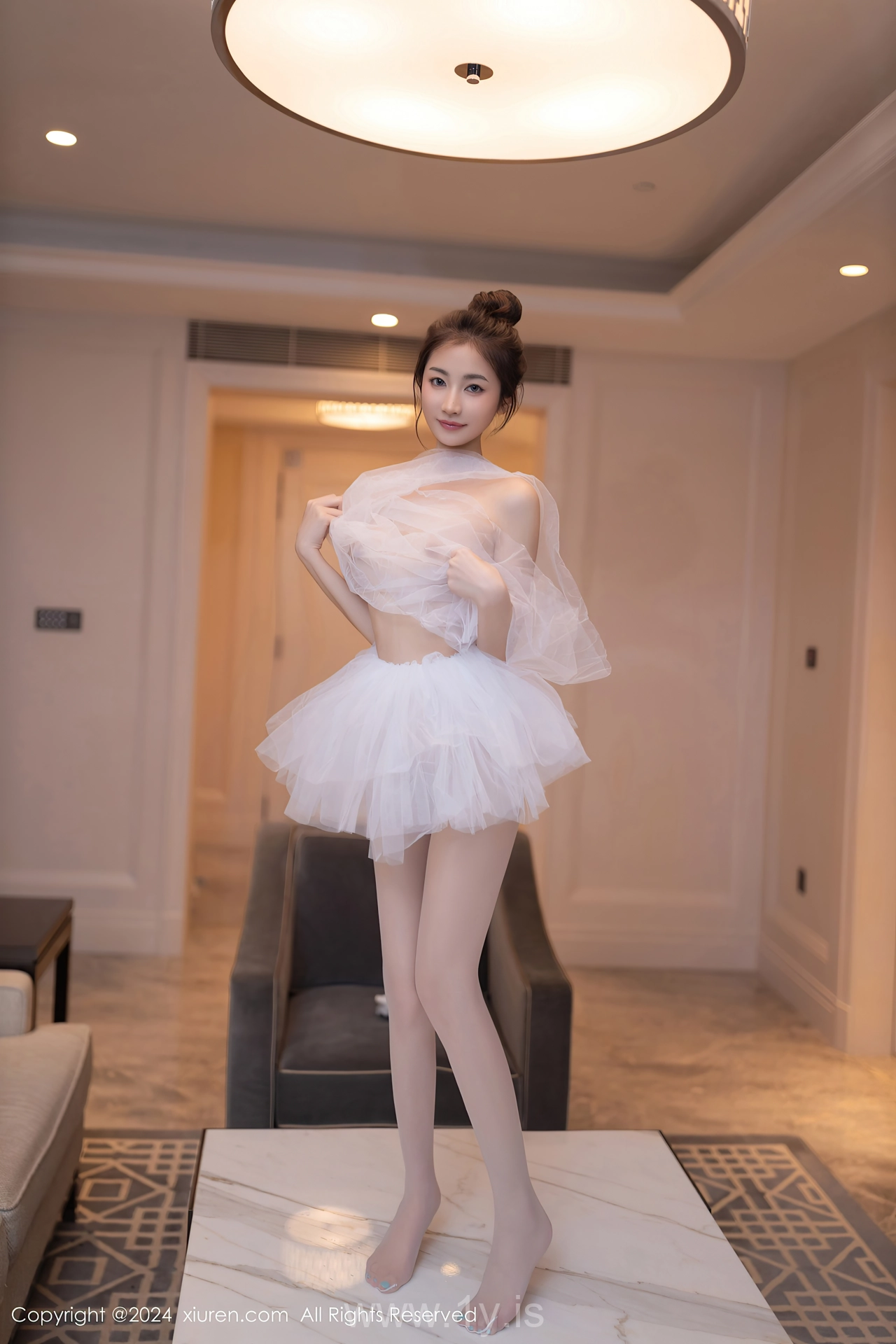 XIUREN(秀人网) No.8657 Sophisticated & Sensuous Asian Charmer 鱼尾fish