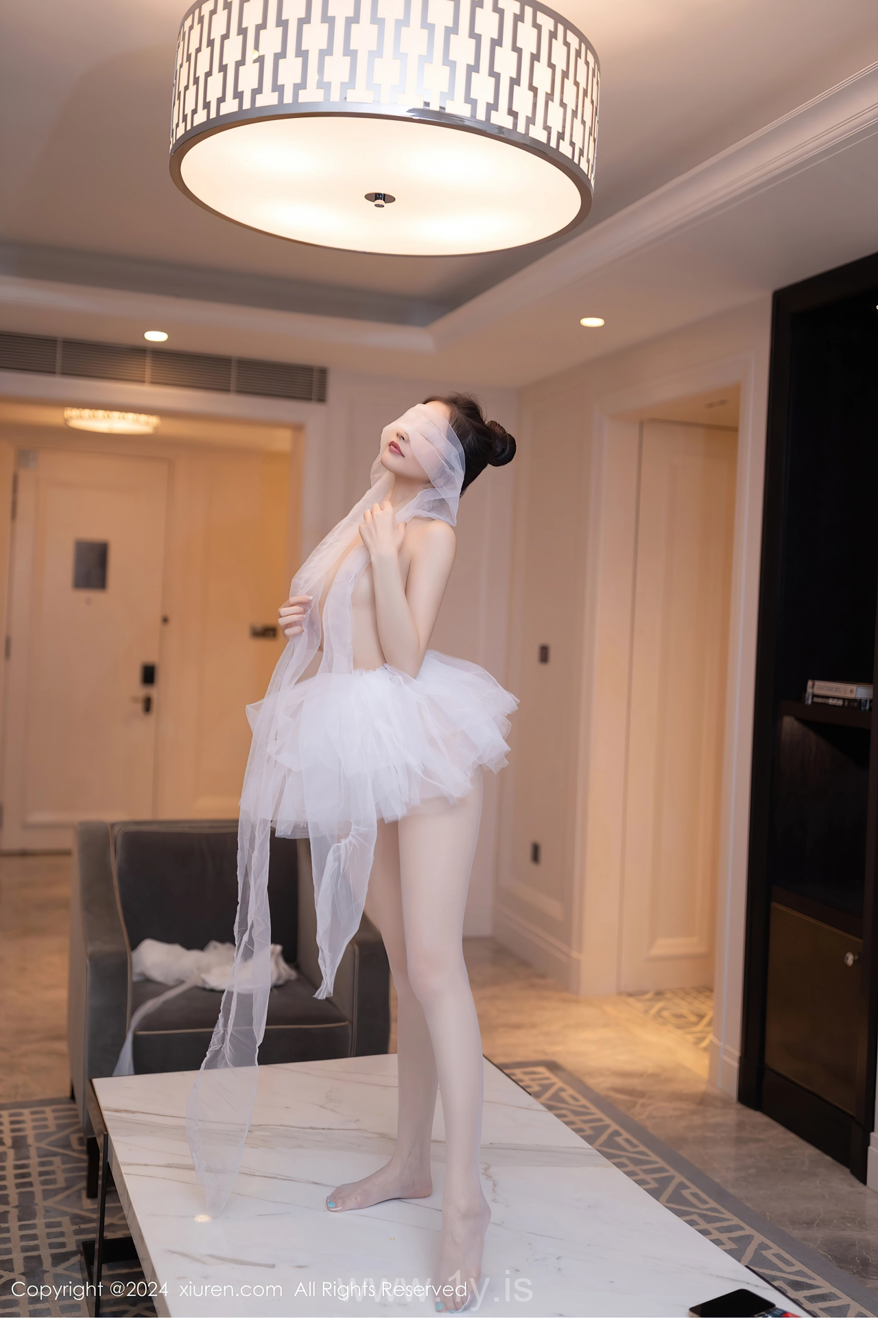 XIUREN(秀人网) No.8657 Sophisticated & Sensuous Asian Charmer 鱼尾fish