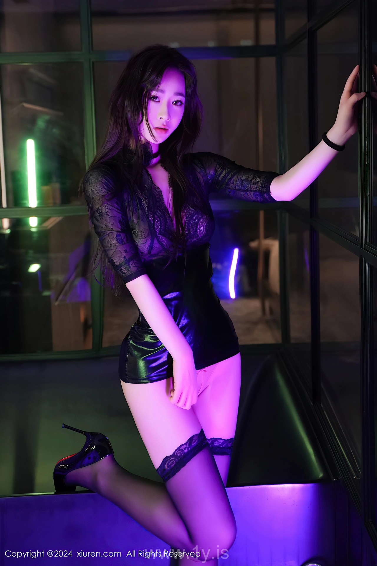 XIUREN(秀人网) No.8660 Vivacious & Luminous Asian Babe 软糖爱喝奶