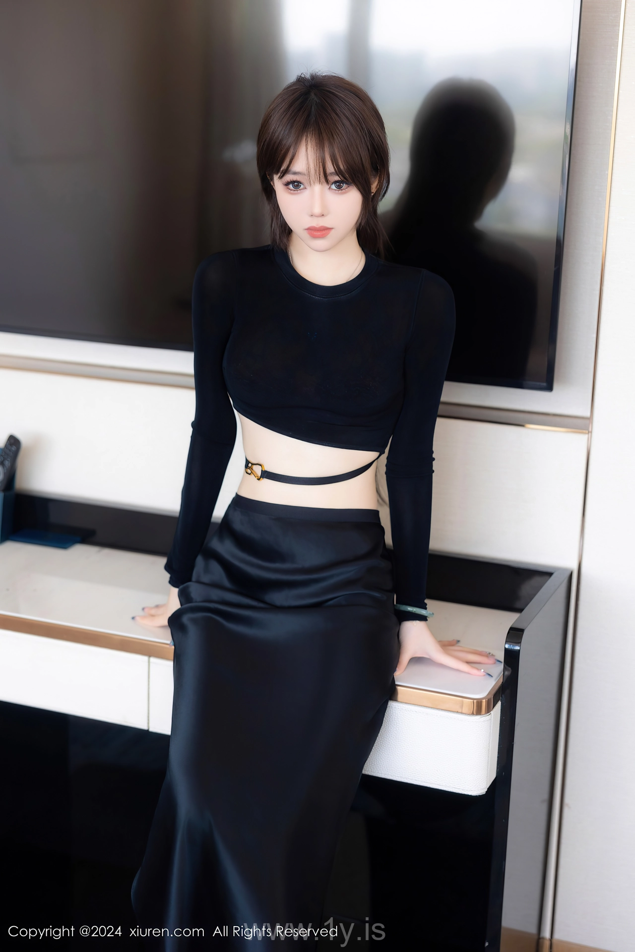 XIUREN(秀人网) No.8661 Glamorous & Pretty Chinese Hottie 奶瓶