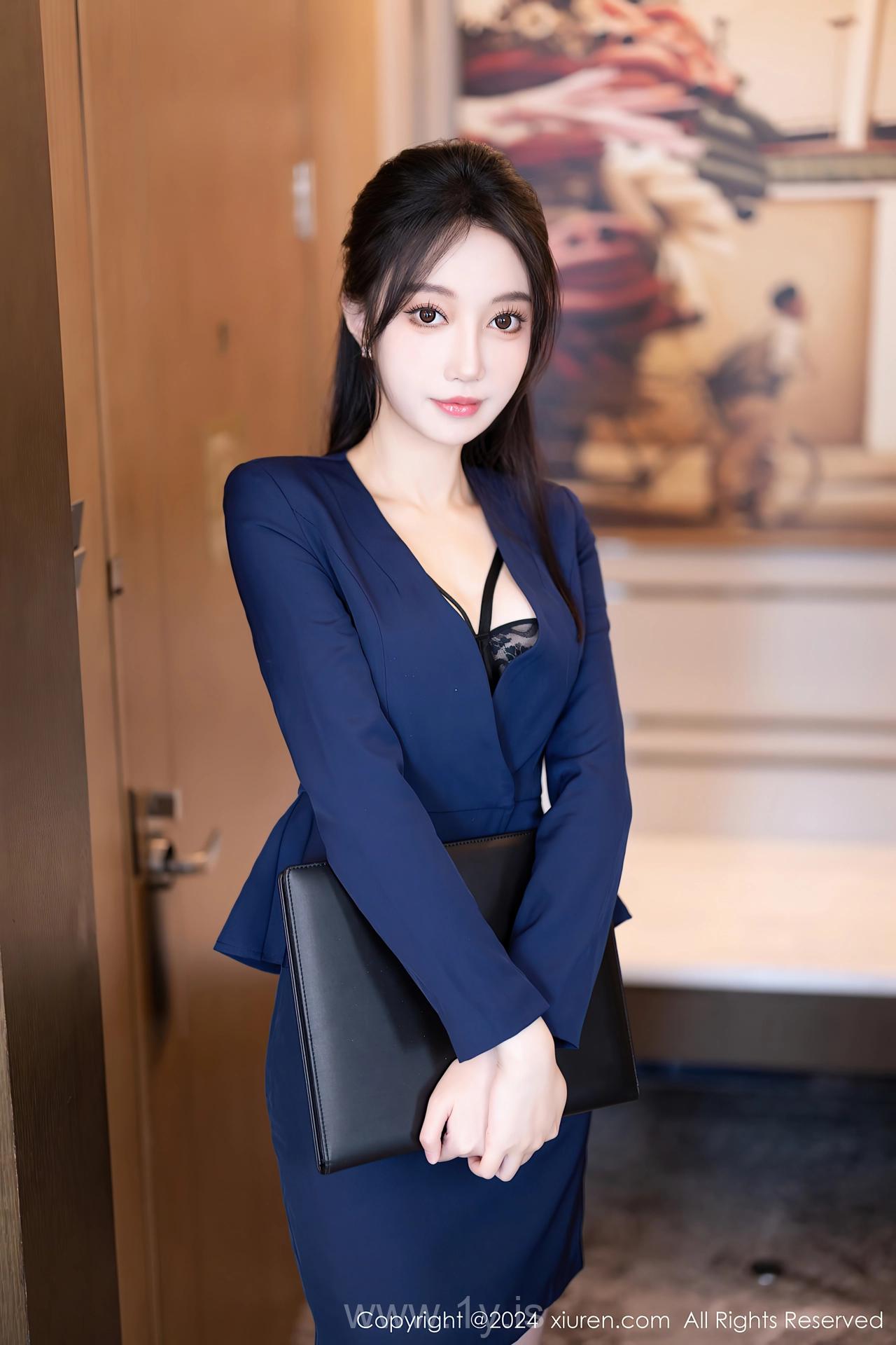 XIUREN(秀人网) No.8669 Playful & Charismatic Asian Rose 玥儿玥