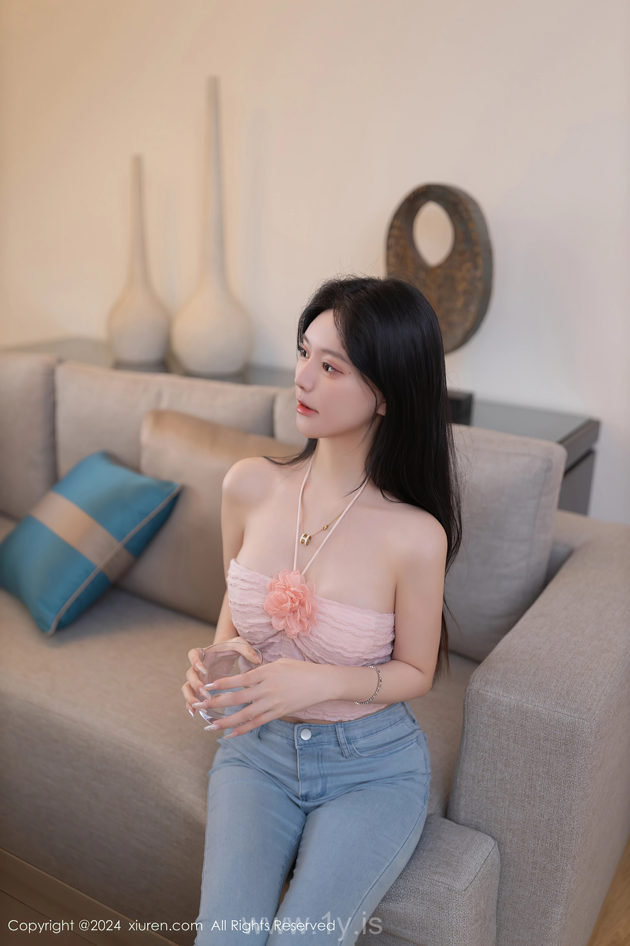 XIUREN(秀人网) No.8672 Adorable & Radiant Chinese Siren 幼幼