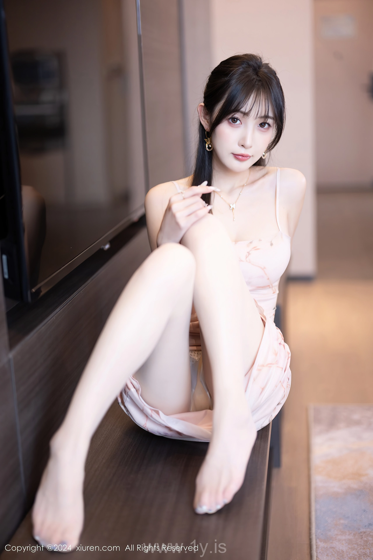 XIUREN(秀人网) No.8682 Playful Chinese Homebody Girl 林星阑