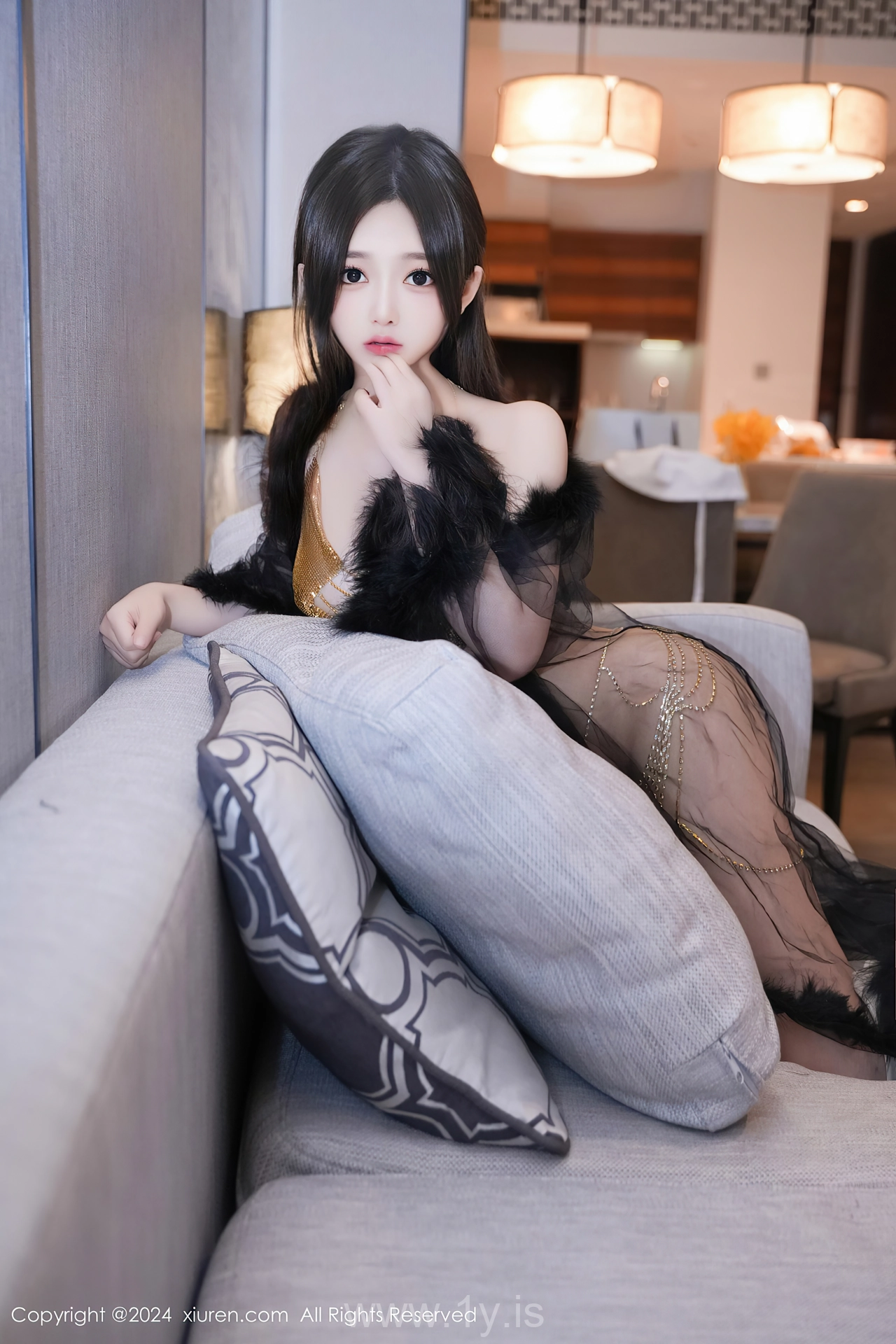 XIUREN(秀人网) No.8686 Fancy & Hot Asian Goddess 奶茶味的包子