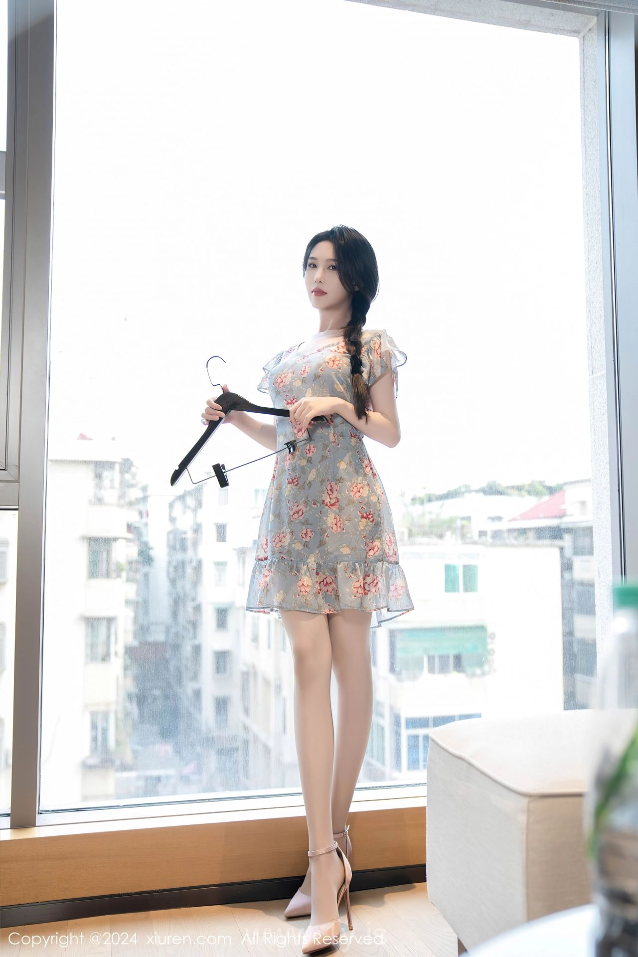 XIUREN(秀人网) No.8704 Lively Asian Enchantress 利世