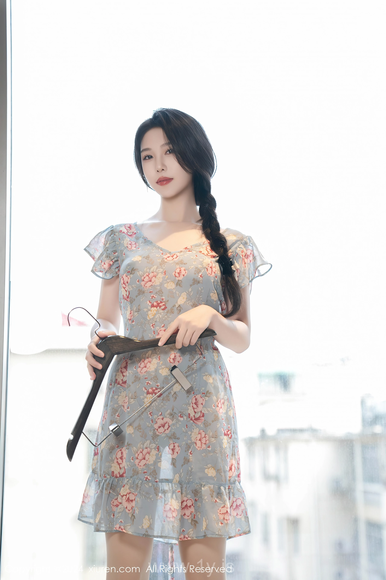 XIUREN(秀人网) No.8704 Lively Asian Enchantress 利世