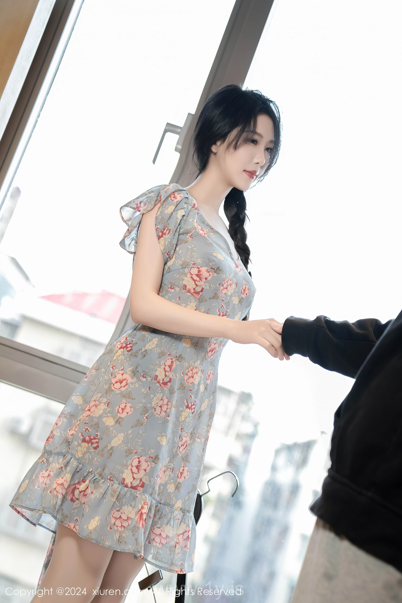 XIUREN(秀人网) No.8704 Lively Asian Enchantress 利世