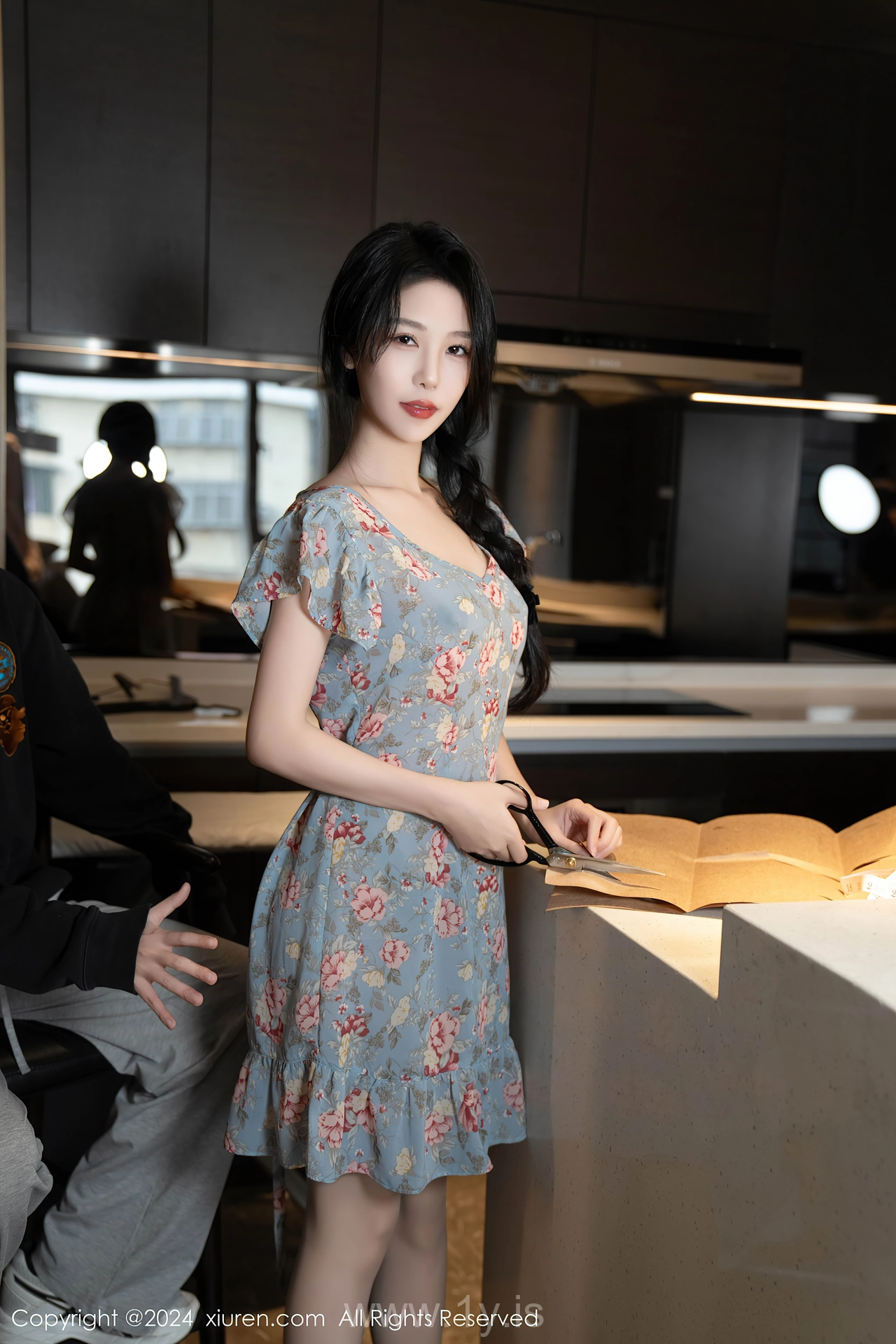 XIUREN(秀人网) No.8704 Lively Asian Enchantress 利世