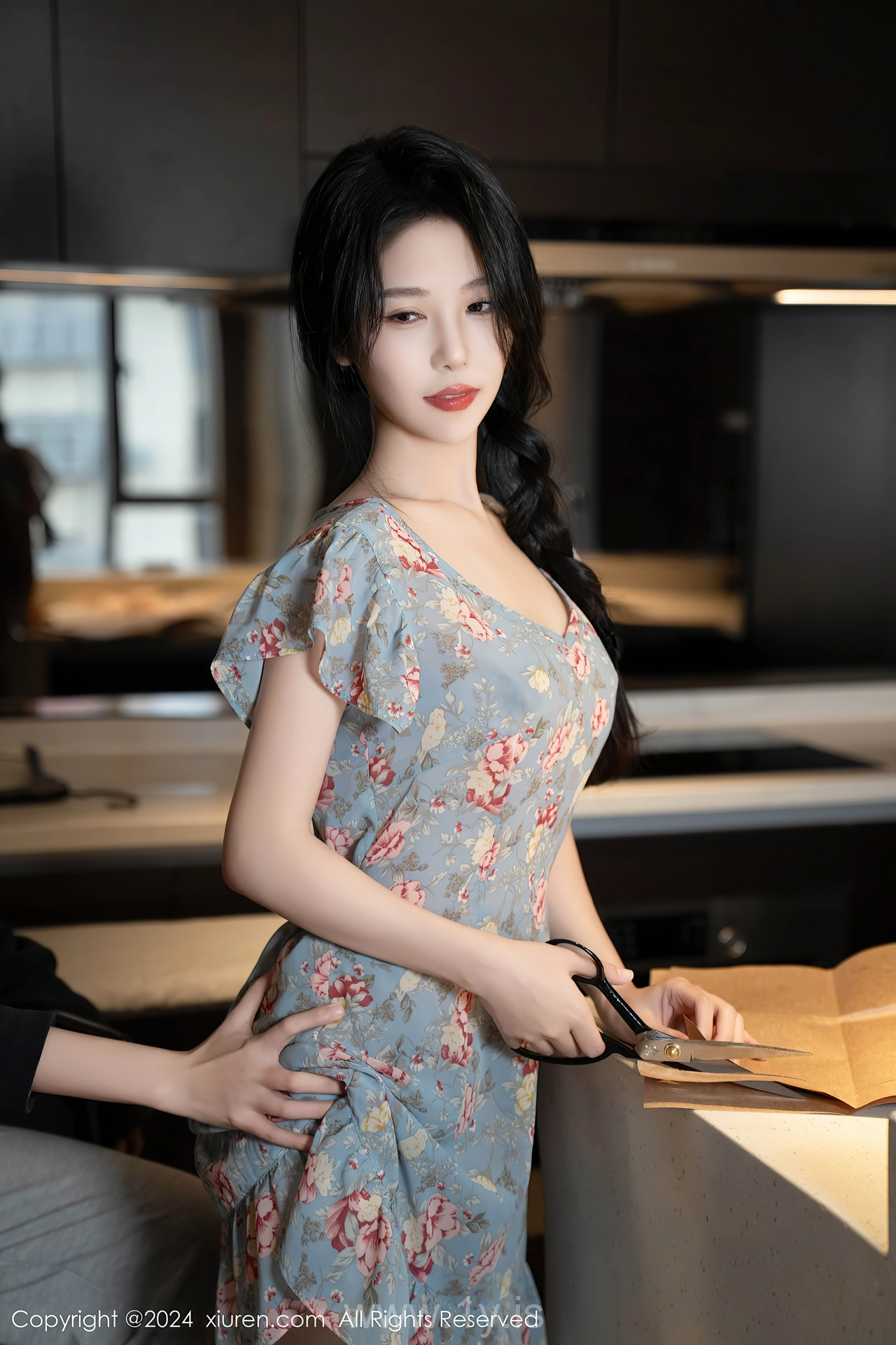 XIUREN(秀人网) No.8704 Lively Asian Enchantress 利世