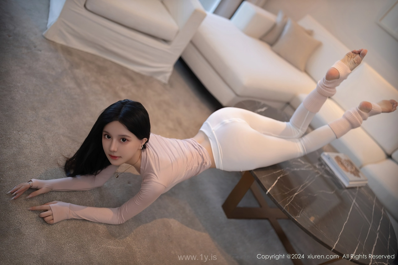 XIUREN(秀人网) No.8705 Sultry & Well-developed Chinese Fox 谢小蒽