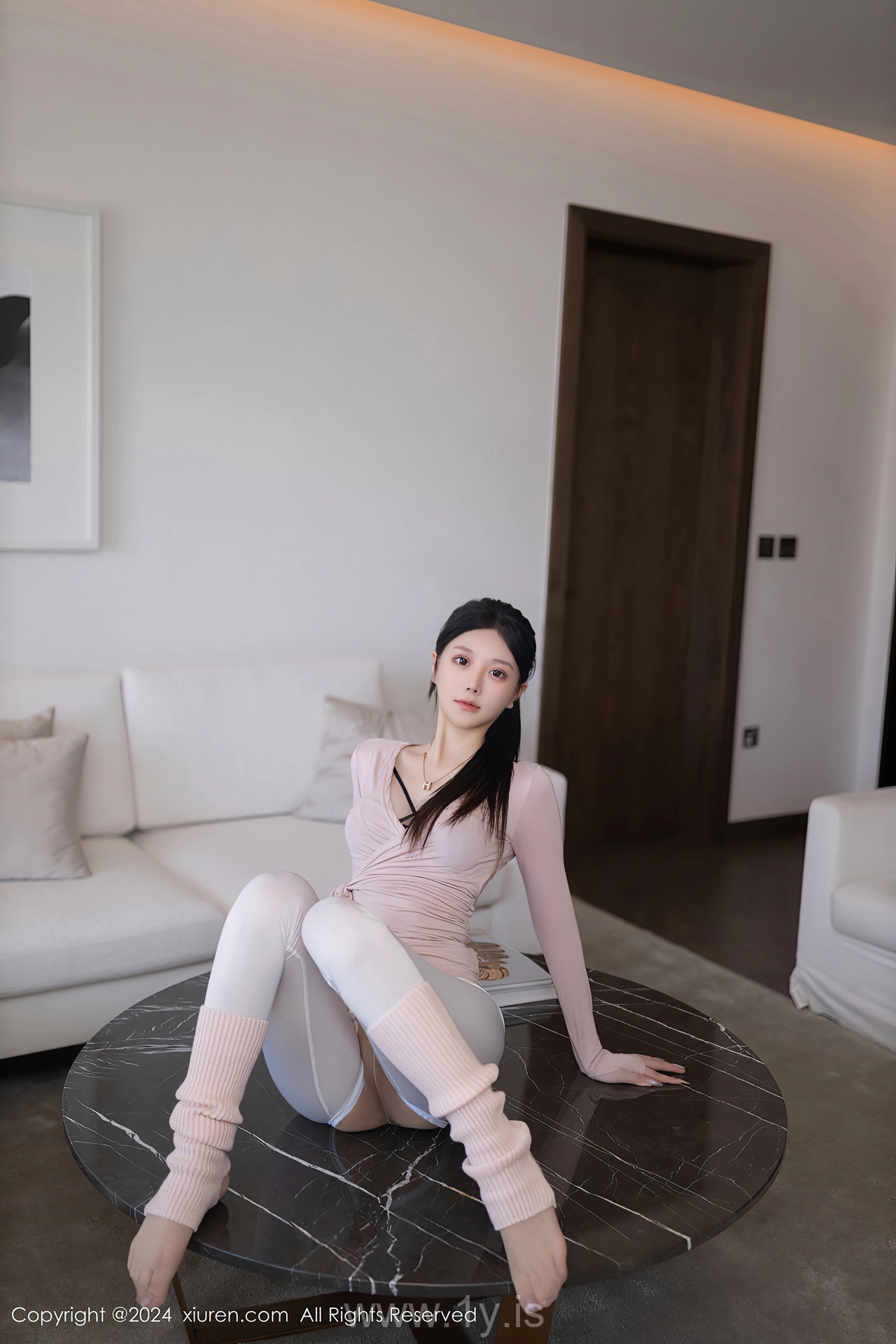 XIUREN(秀人网) No.8705 Sultry & Well-developed Chinese Fox 谢小蒽