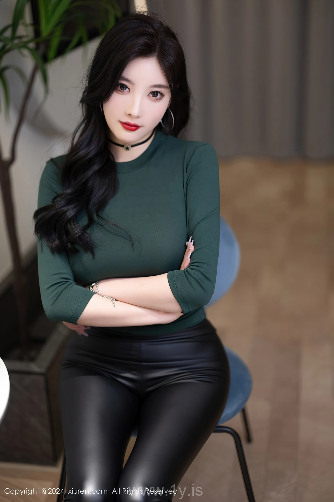 XIUREN(秀人网) No.8707 Alluring Chinese Sweetheart 杨晨晨Yome