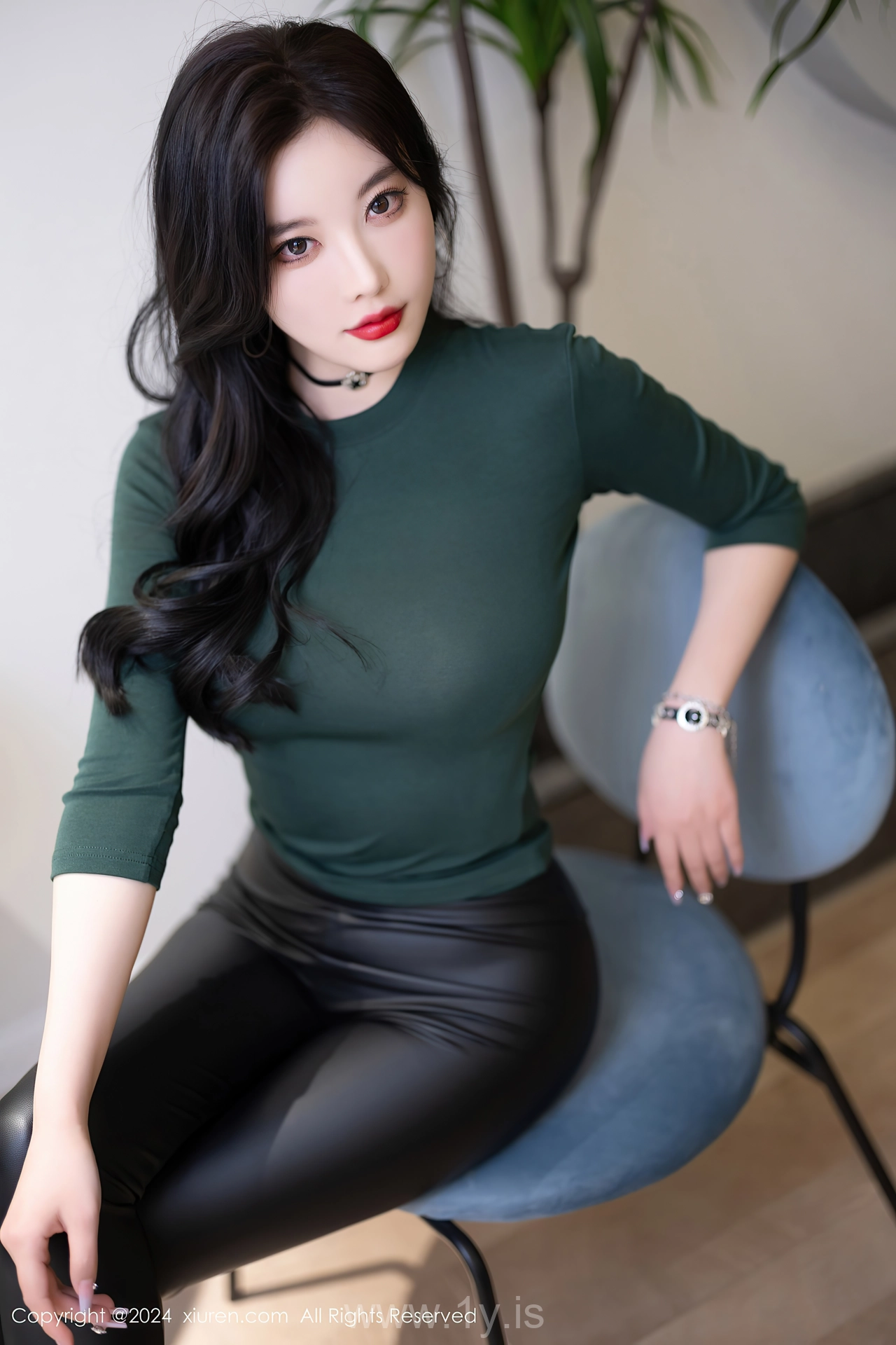 XIUREN(秀人网) No.8707 Alluring Chinese Sweetheart 杨晨晨Yome