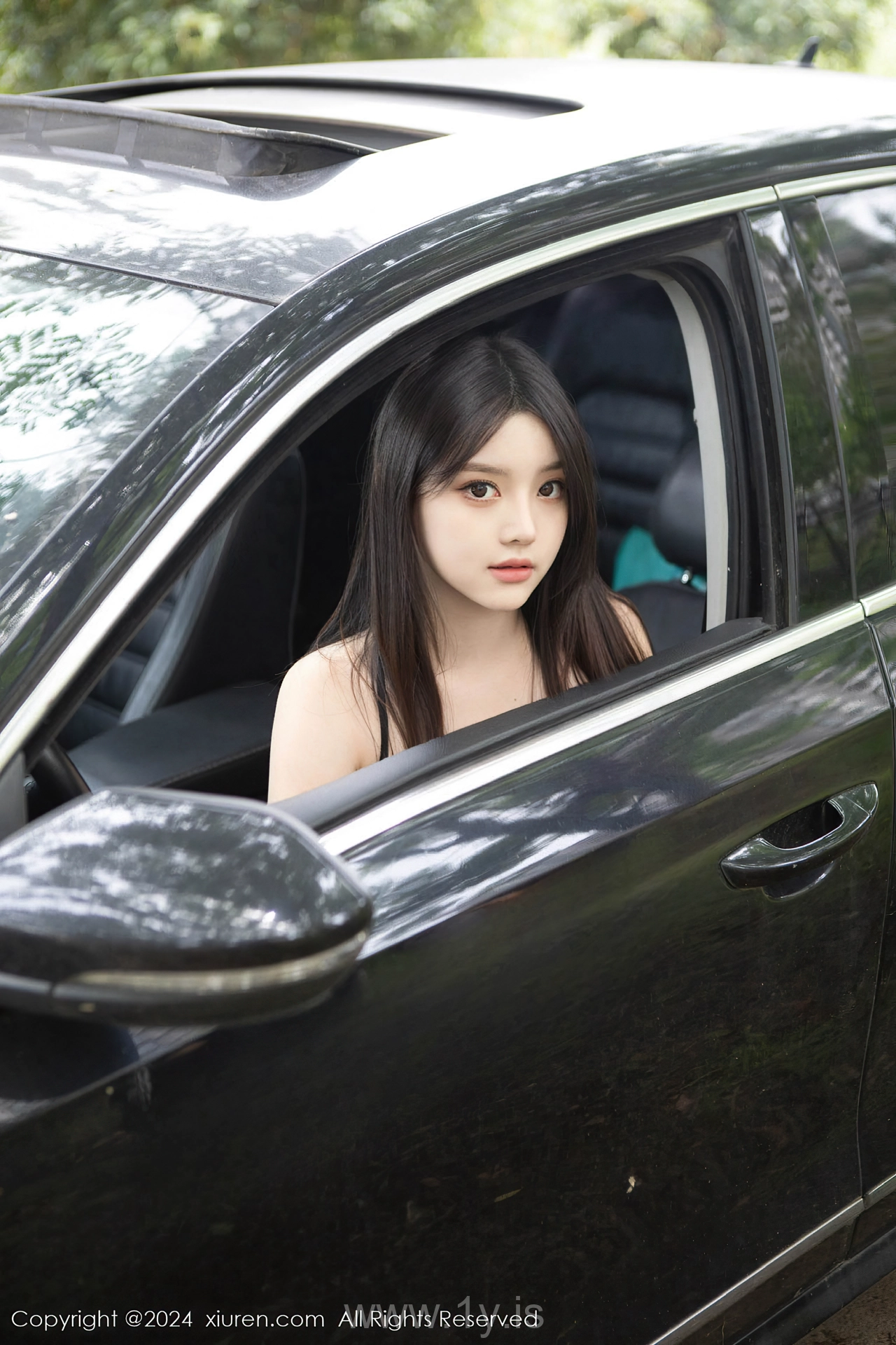 XIUREN(秀人网) No.8708 Appealing & Flawless Asian Teen 豆瓣酱